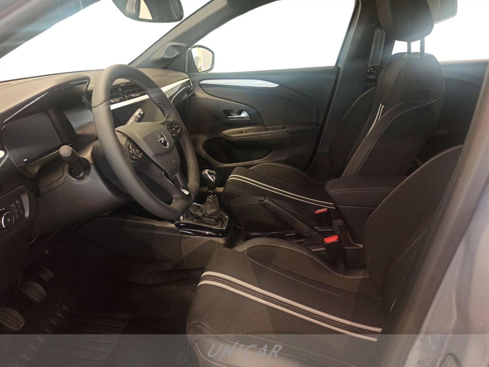 UNICAR Opel Corsa