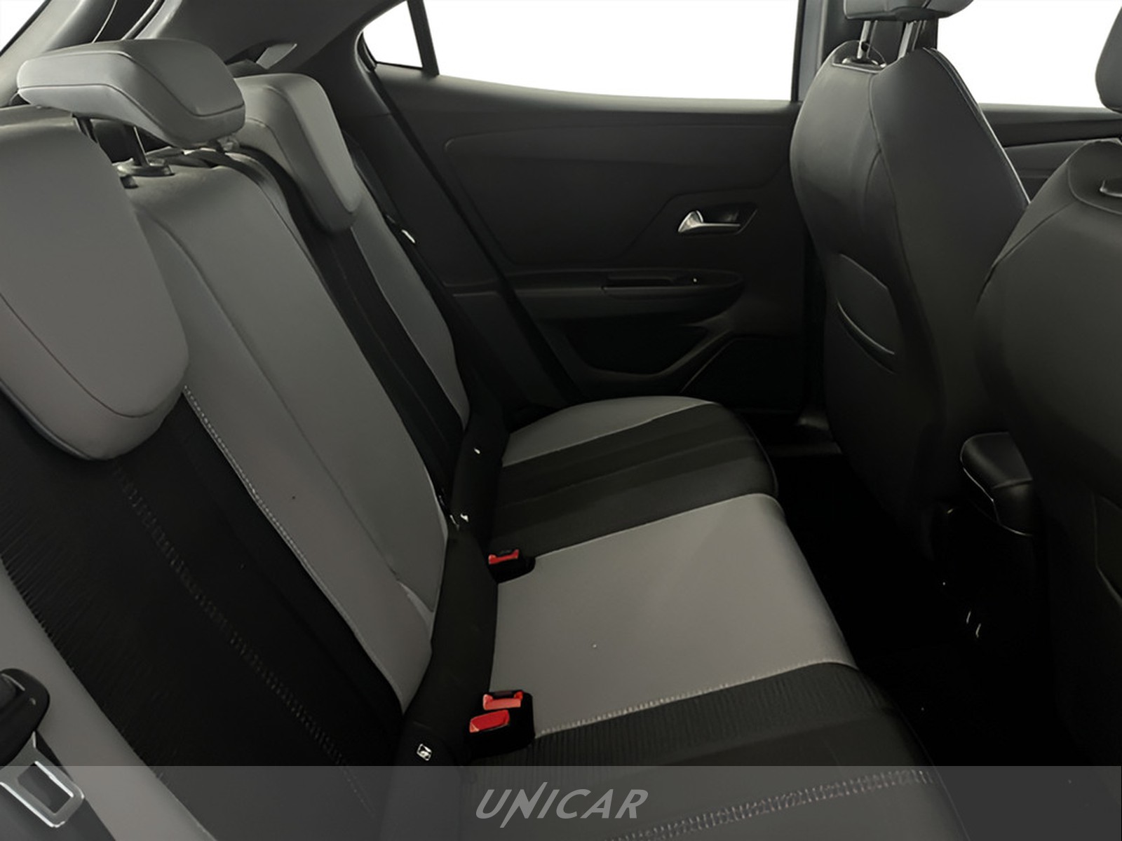 UNICAR Opel Mokka