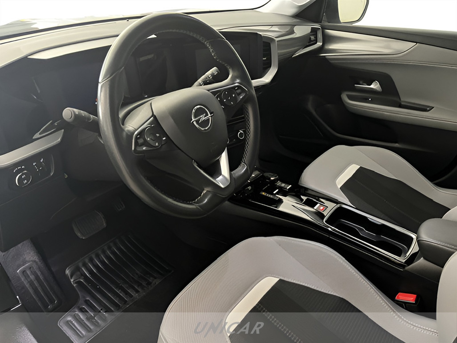 UNICAR Opel Mokka
