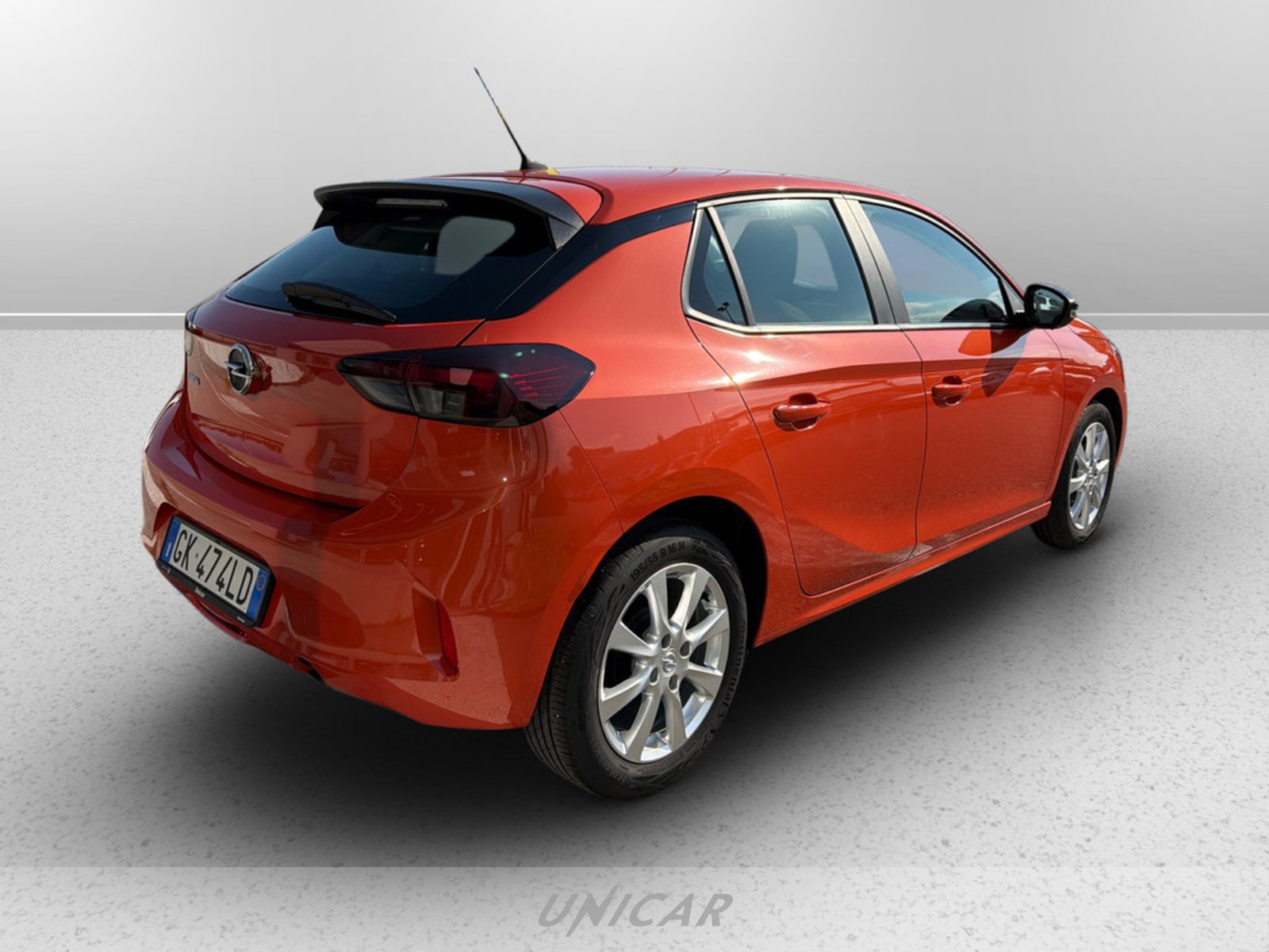 UNICAR Opel Corsa