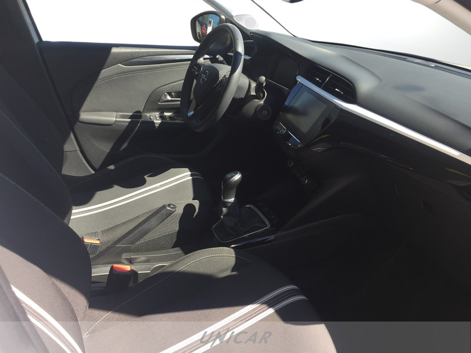 UNICAR Opel Corsa