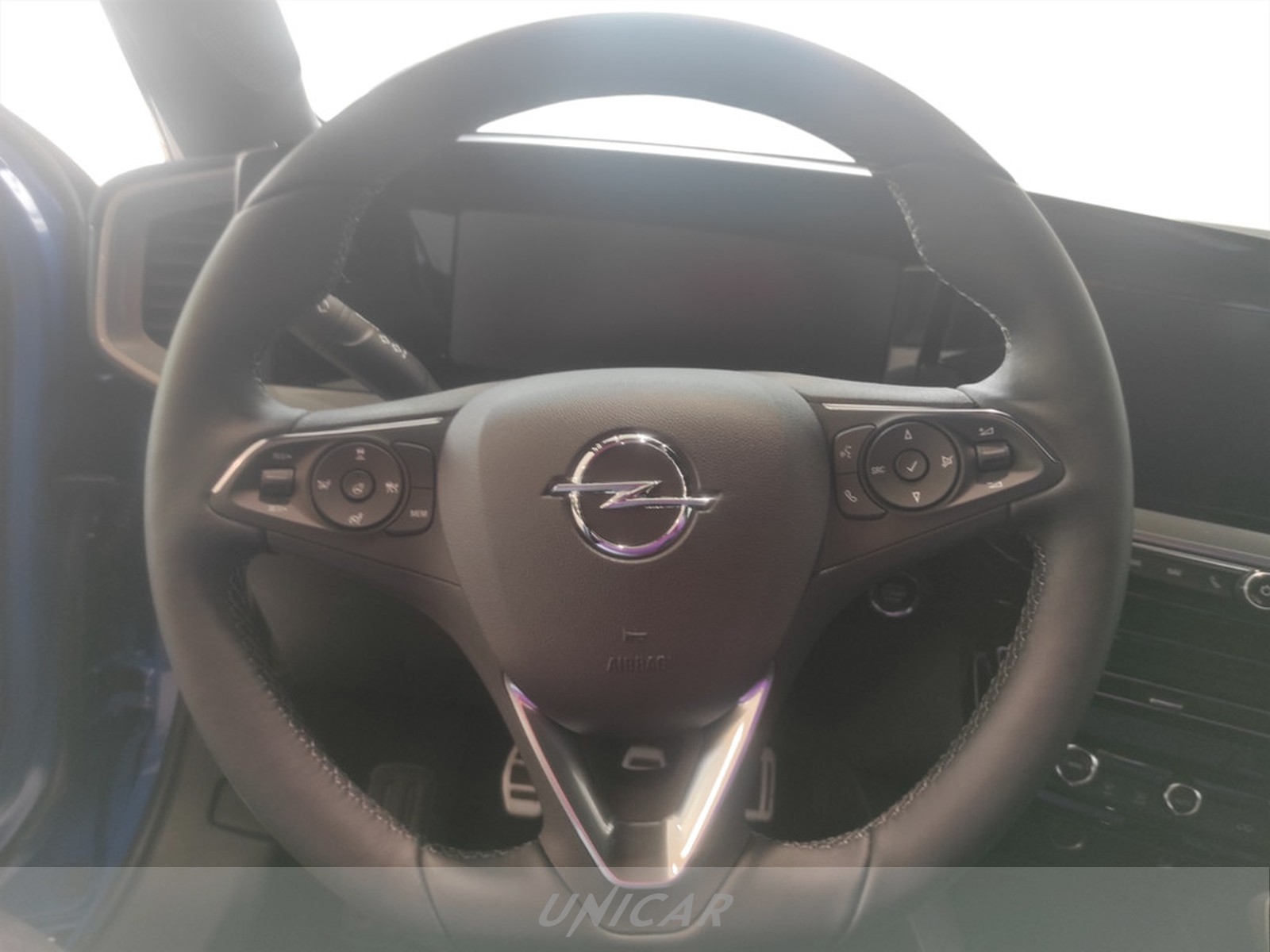 UNICAR Opel Mokka