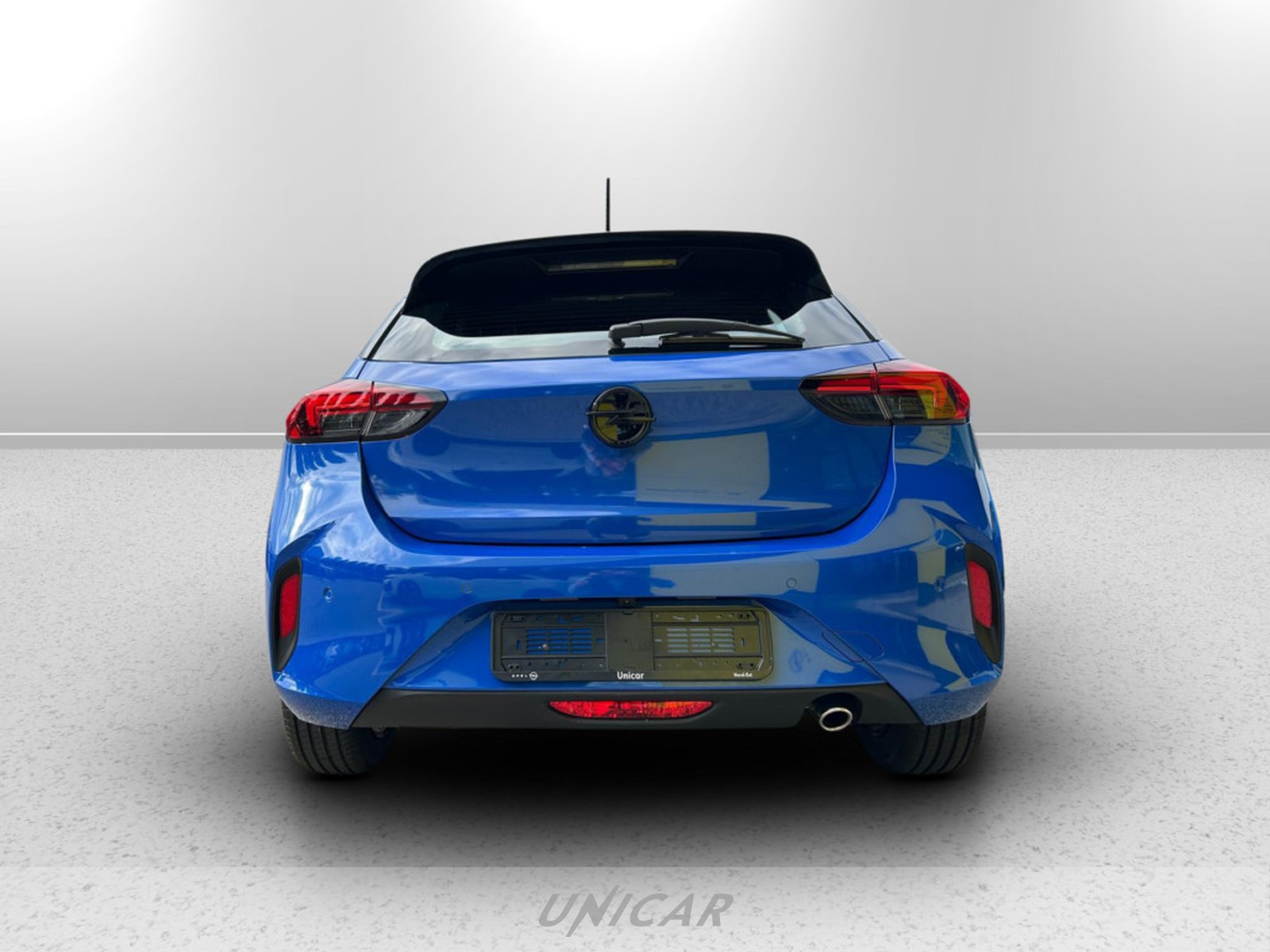 UNICAR Opel Corsa