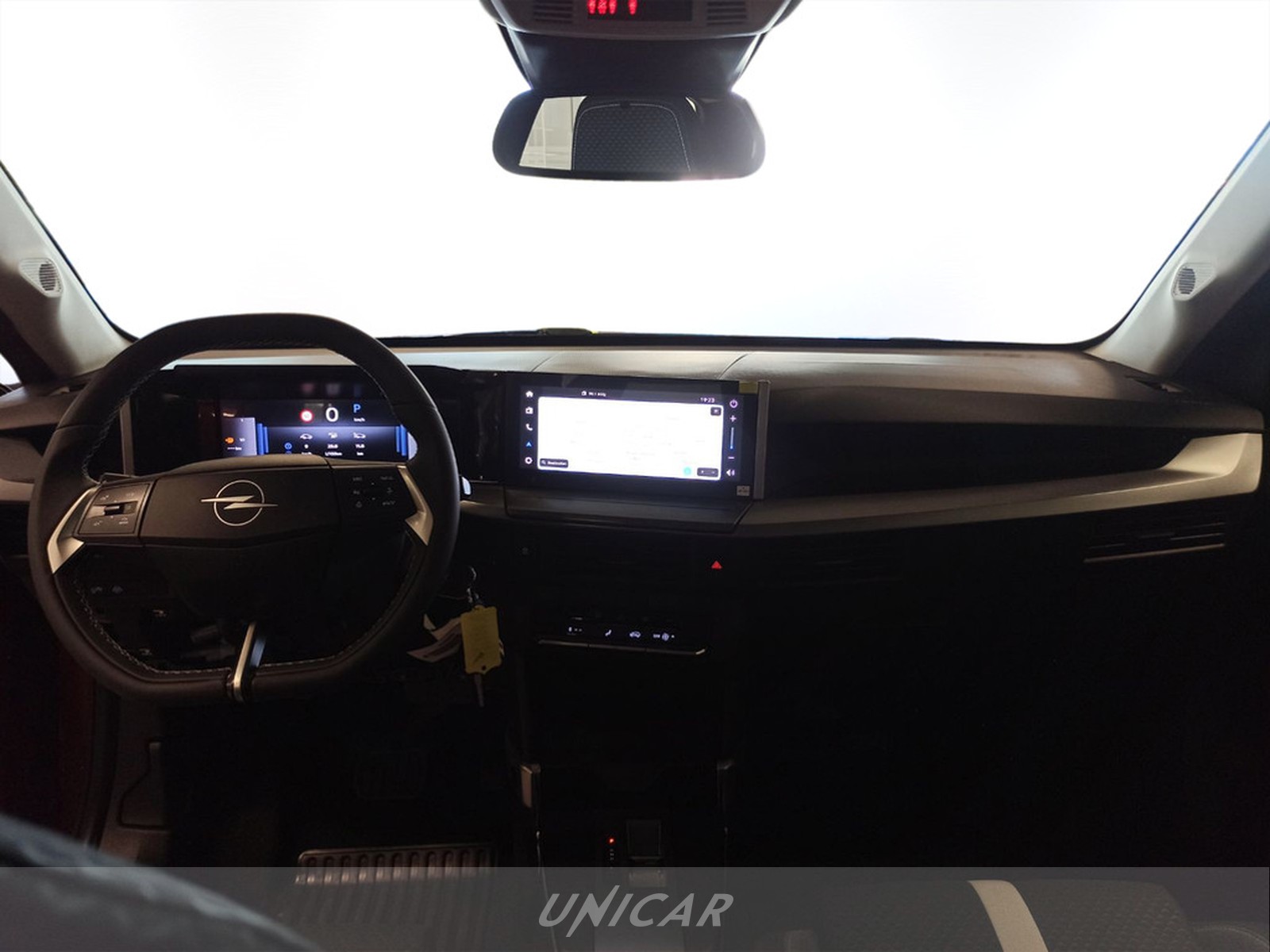 UNICAR Opel Frontera