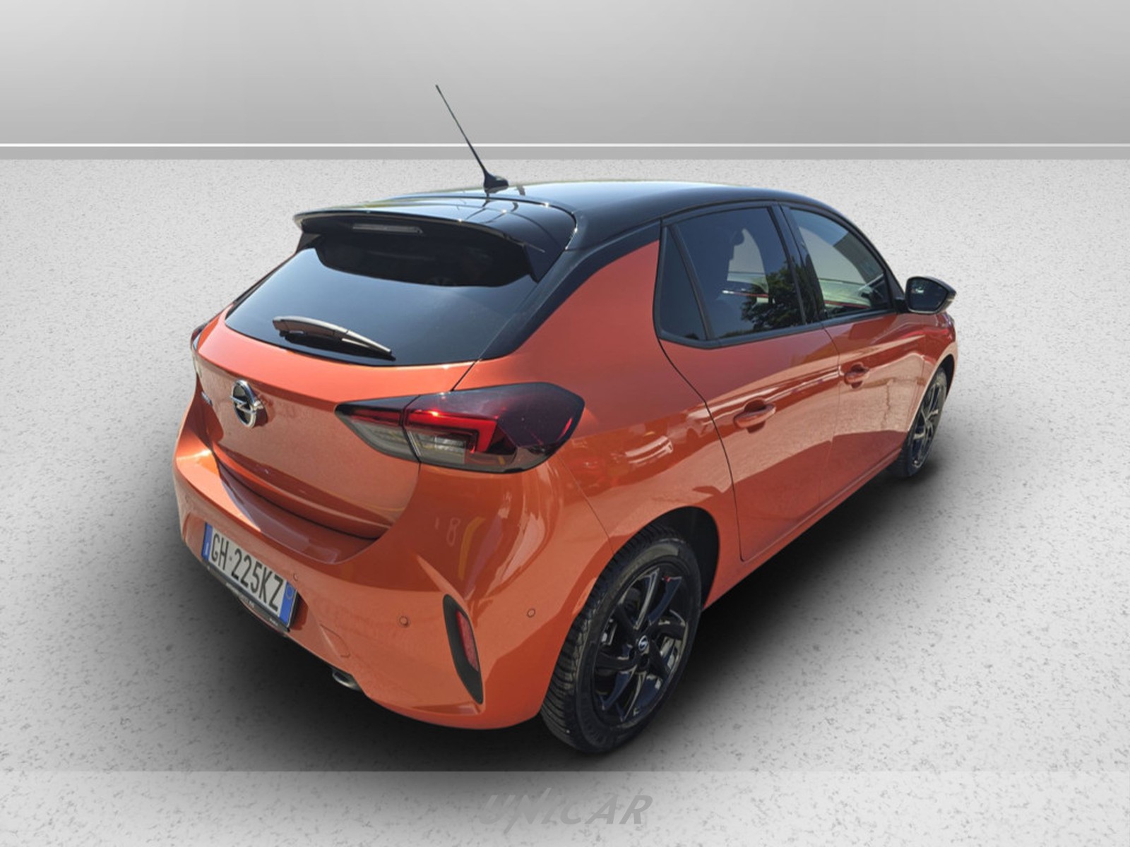 UNICAR Opel Corsa