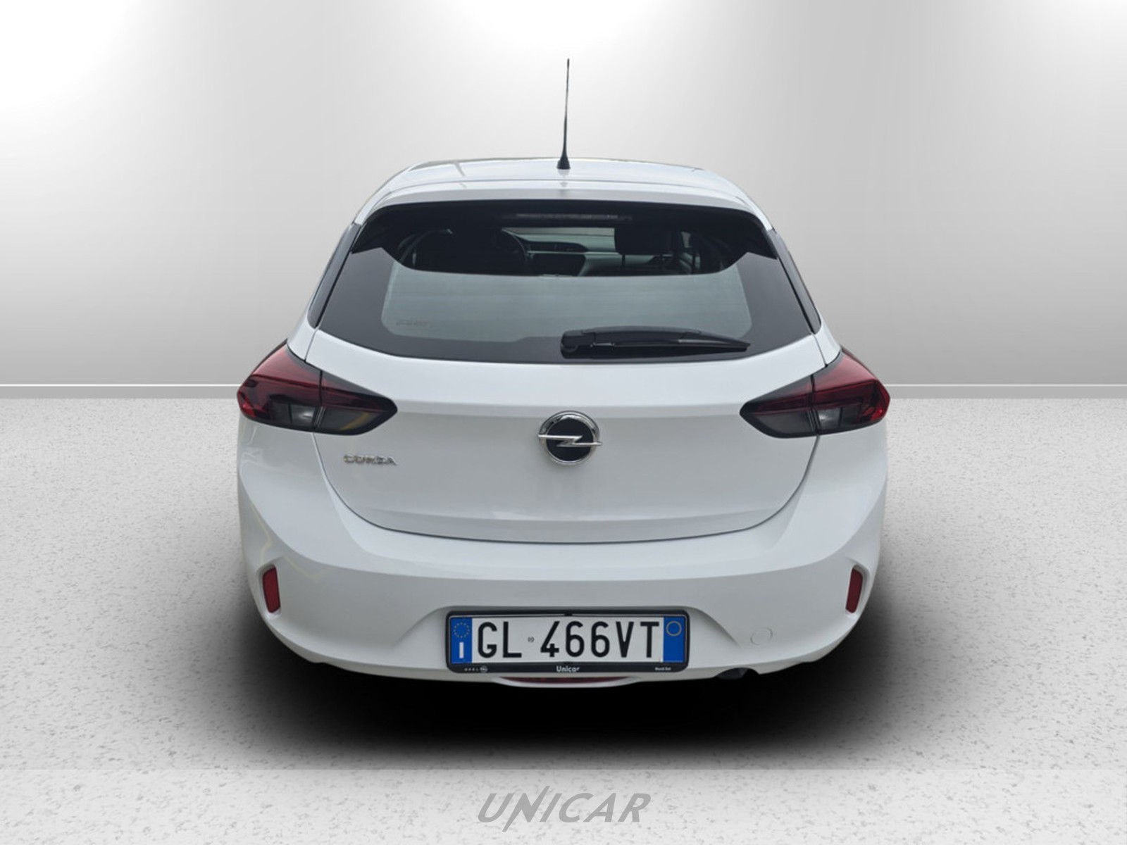 UNICAR Opel Corsa
