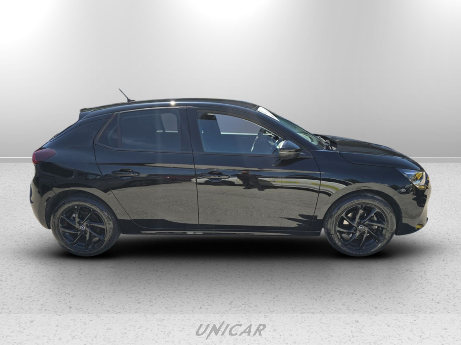 UNICAR Opel Corsa