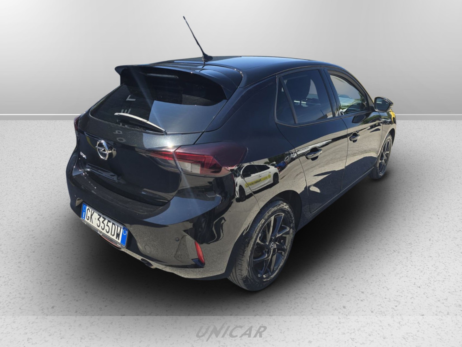 UNICAR Opel Corsa