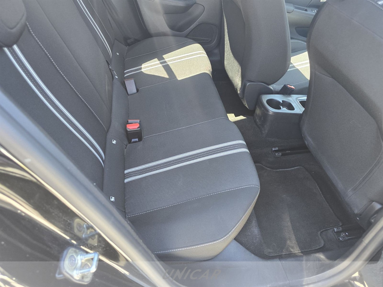 UNICAR Opel Corsa
