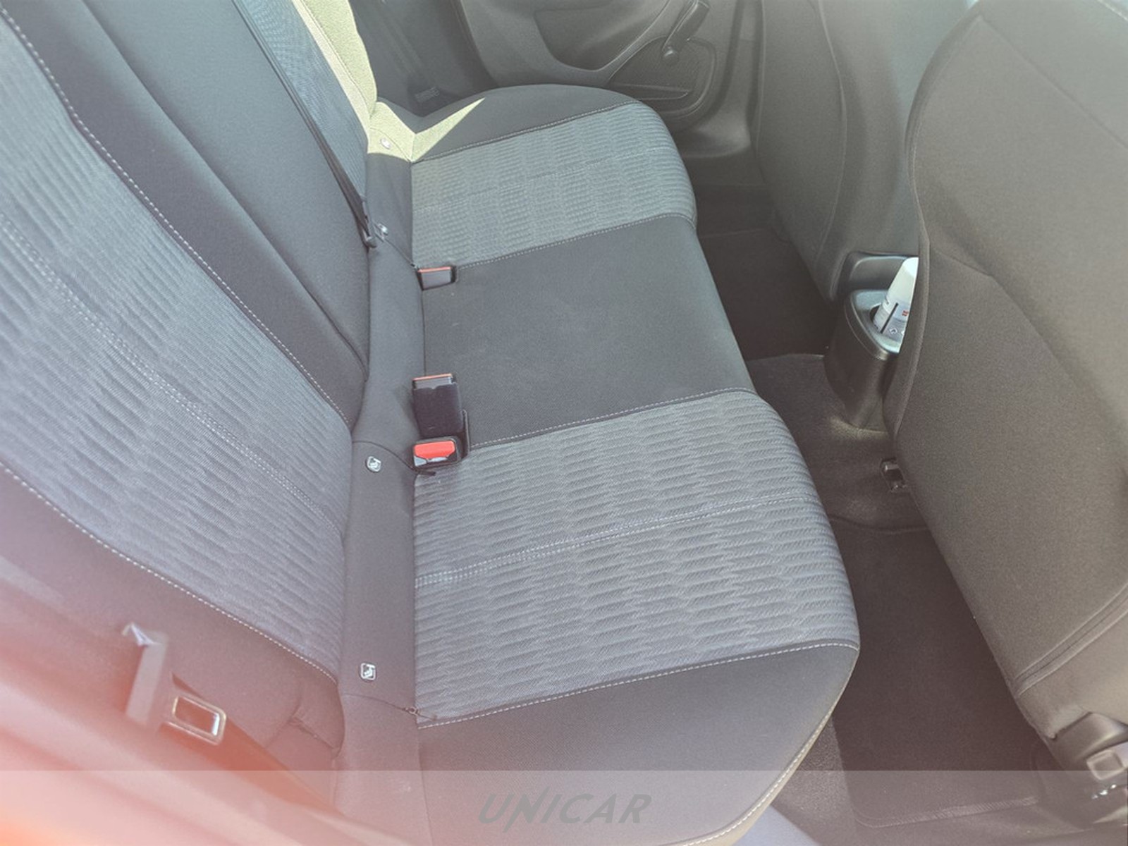 UNICAR Opel Corsa