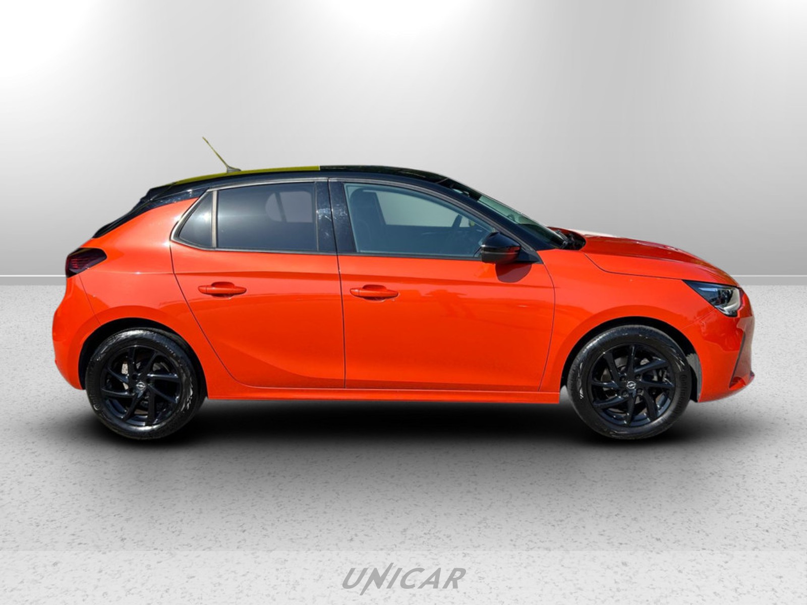 UNICAR Opel Corsa