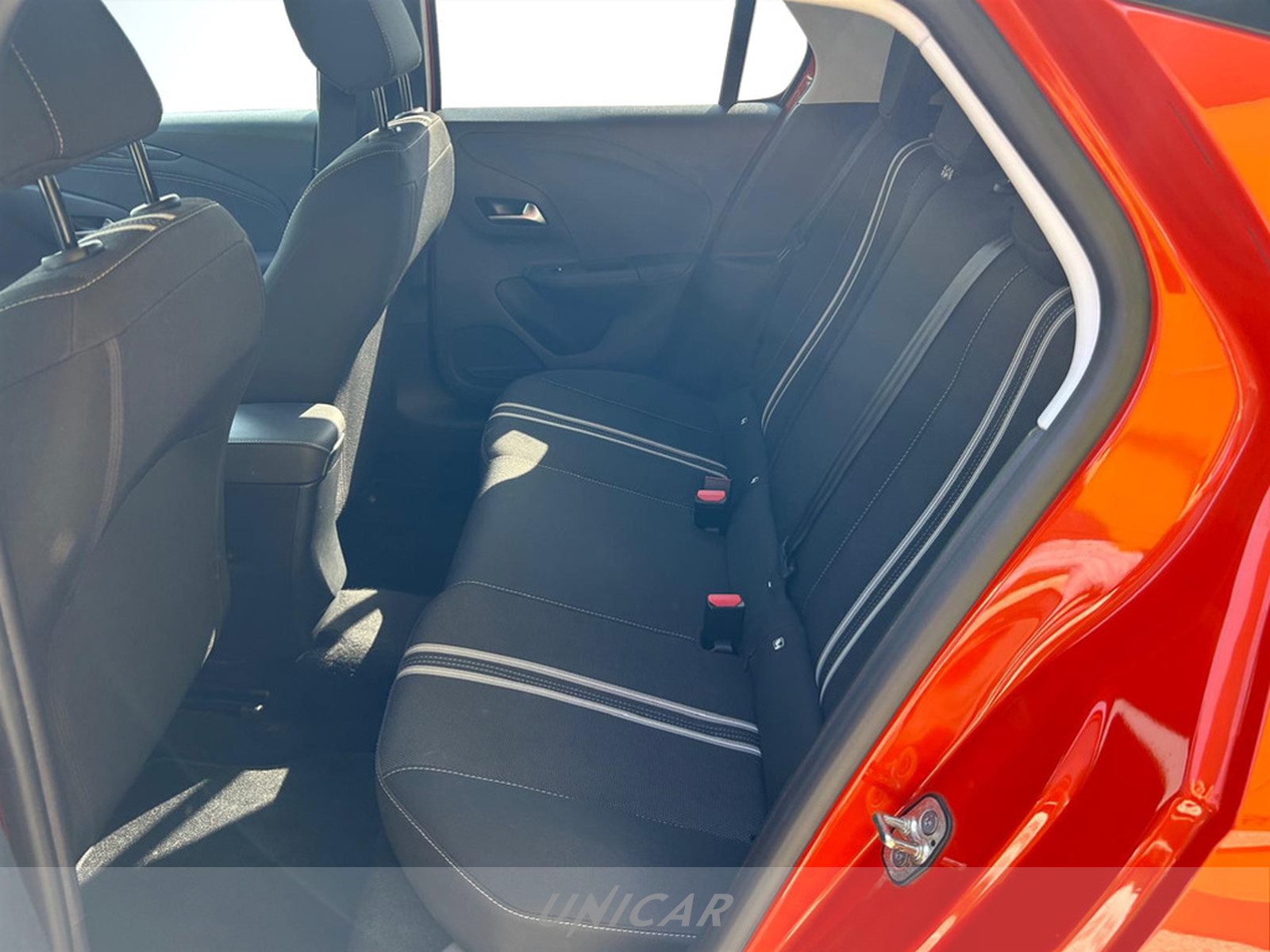 UNICAR Opel Corsa