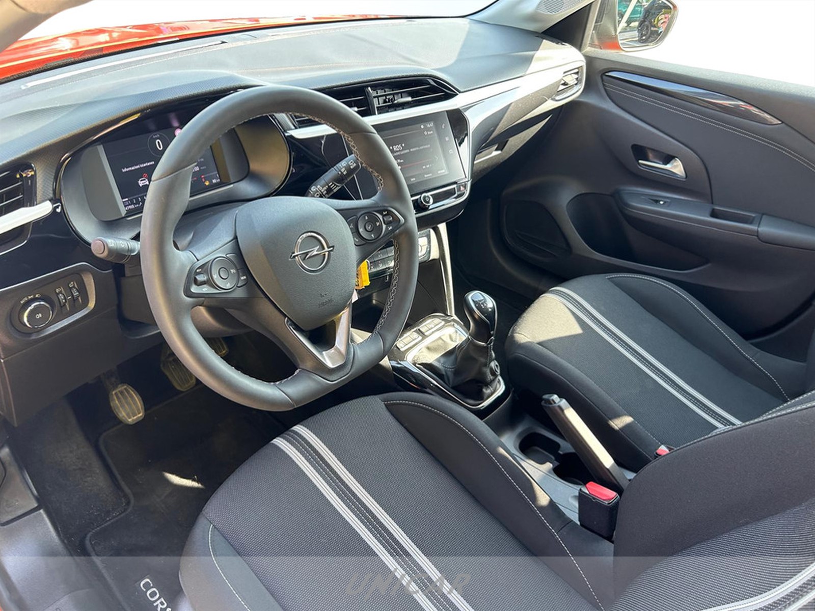 UNICAR Opel Corsa