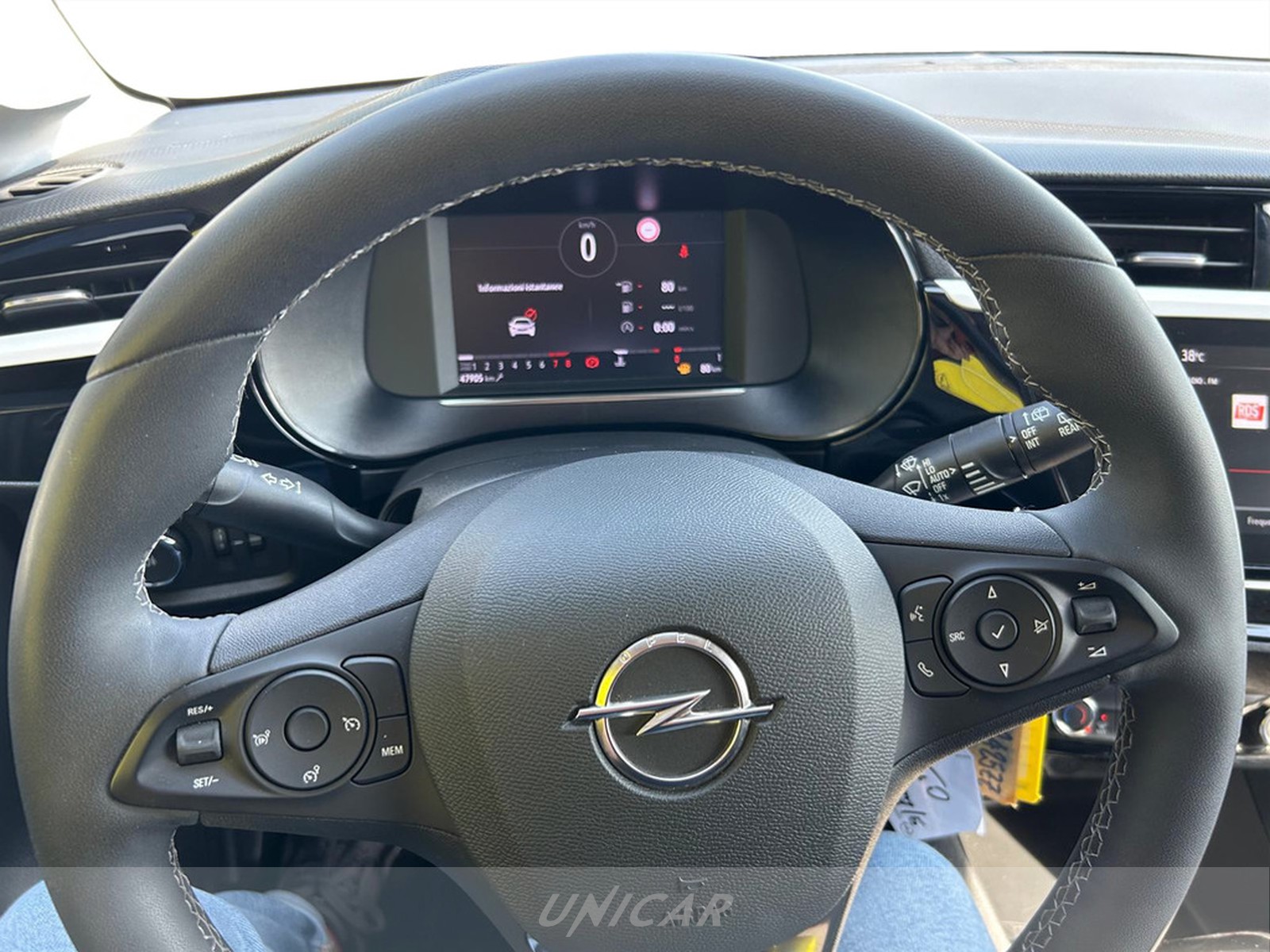 UNICAR Opel Corsa