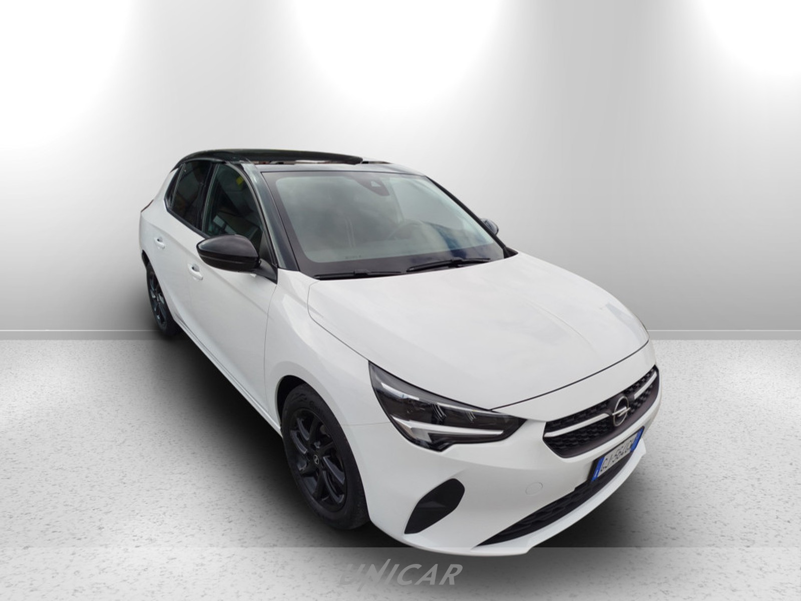 UNICAR Opel Corsa