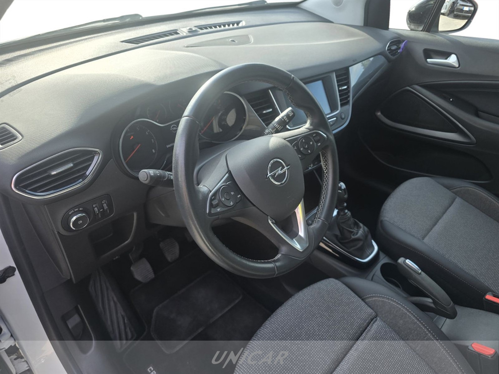 UNICAR Opel Crossland