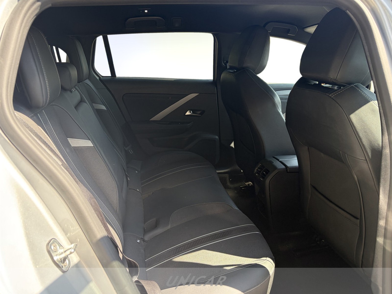 UNICAR Opel Astra