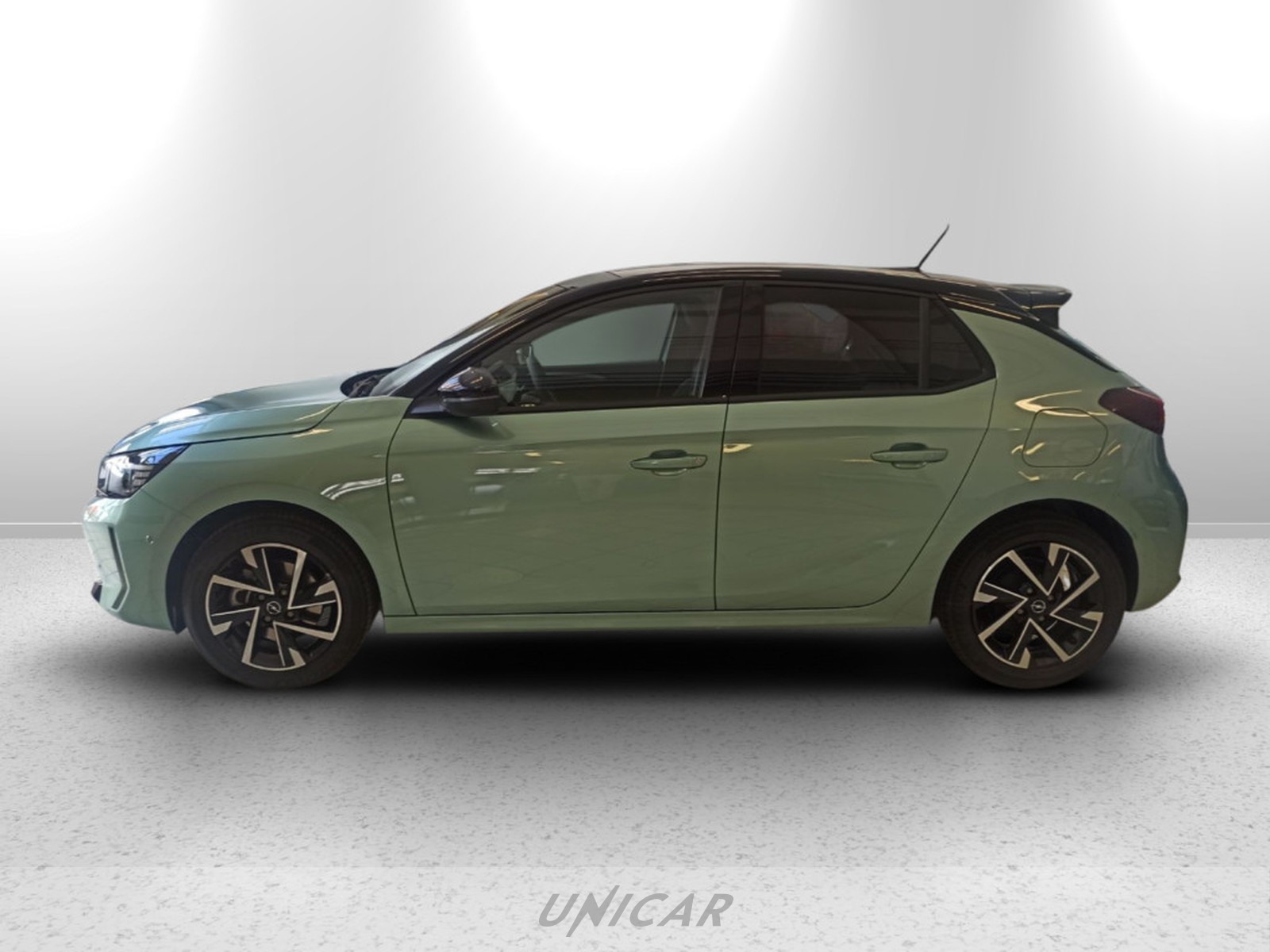 UNICAR Opel Corsa