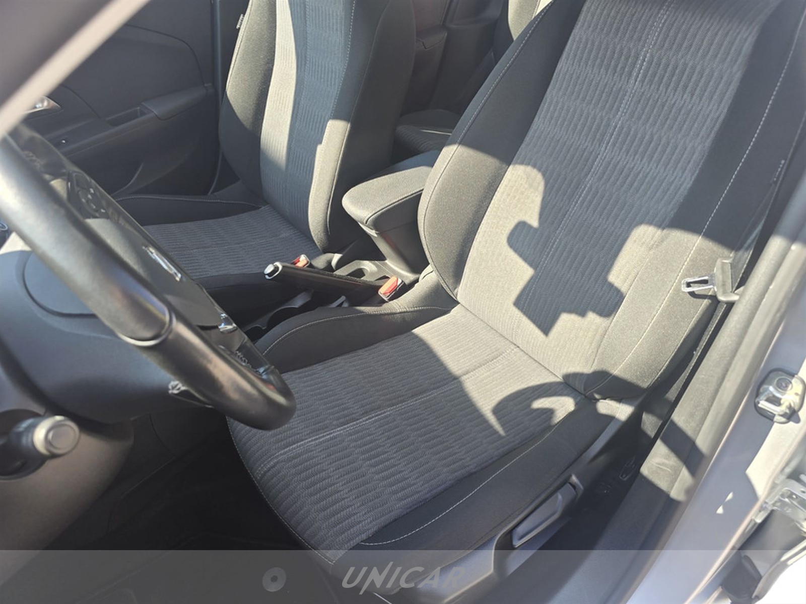 UNICAR Opel Corsa