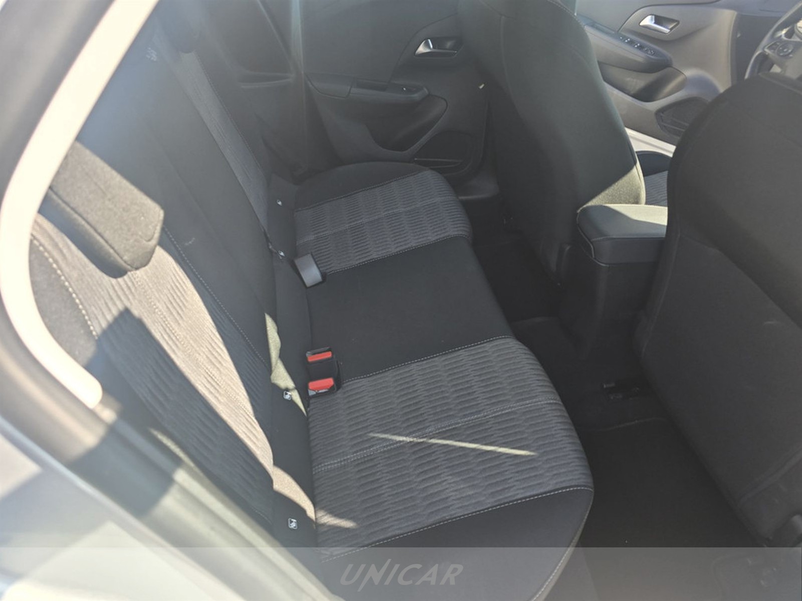 UNICAR Opel Corsa