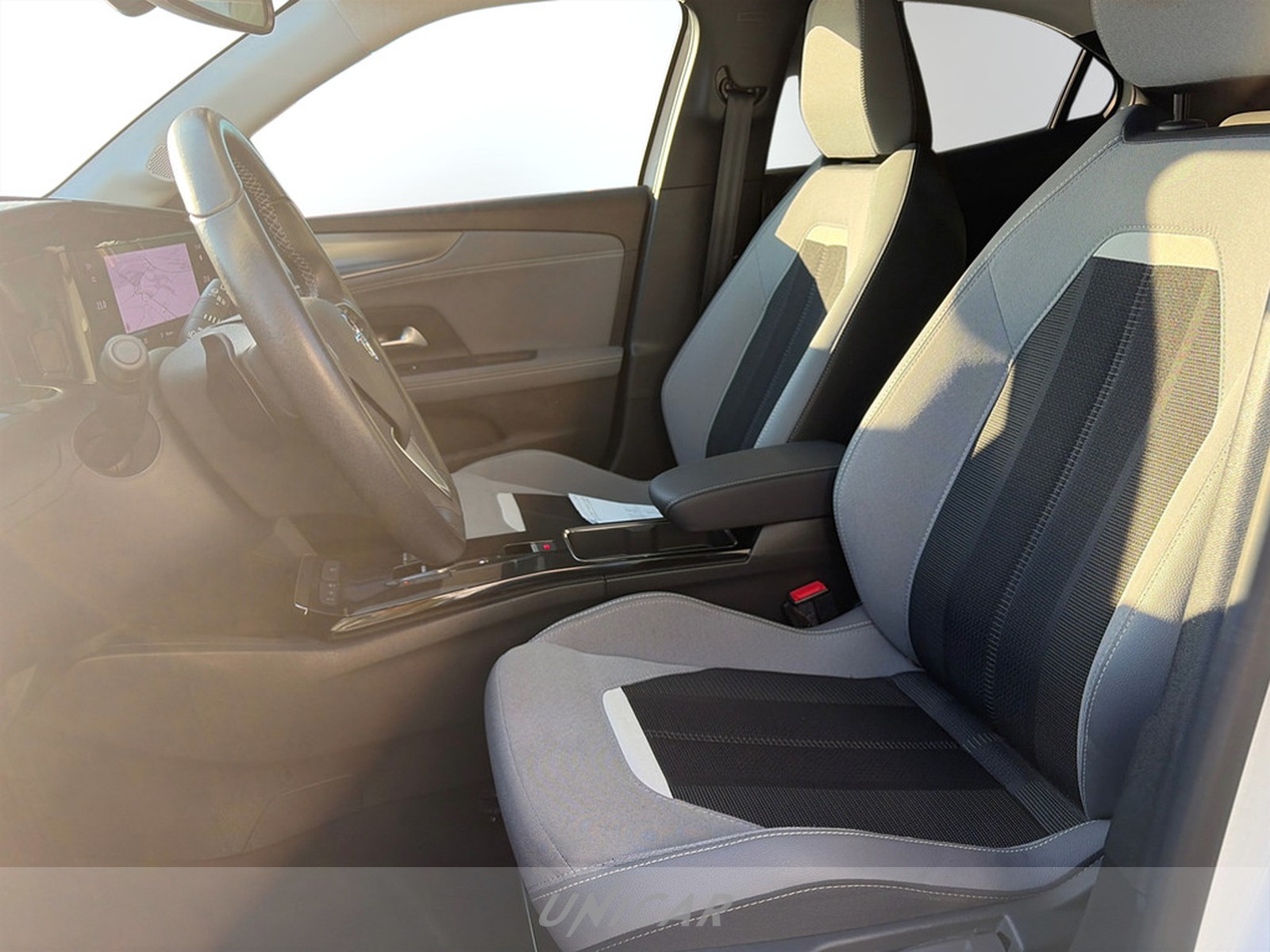 UNICAR Opel Mokka
