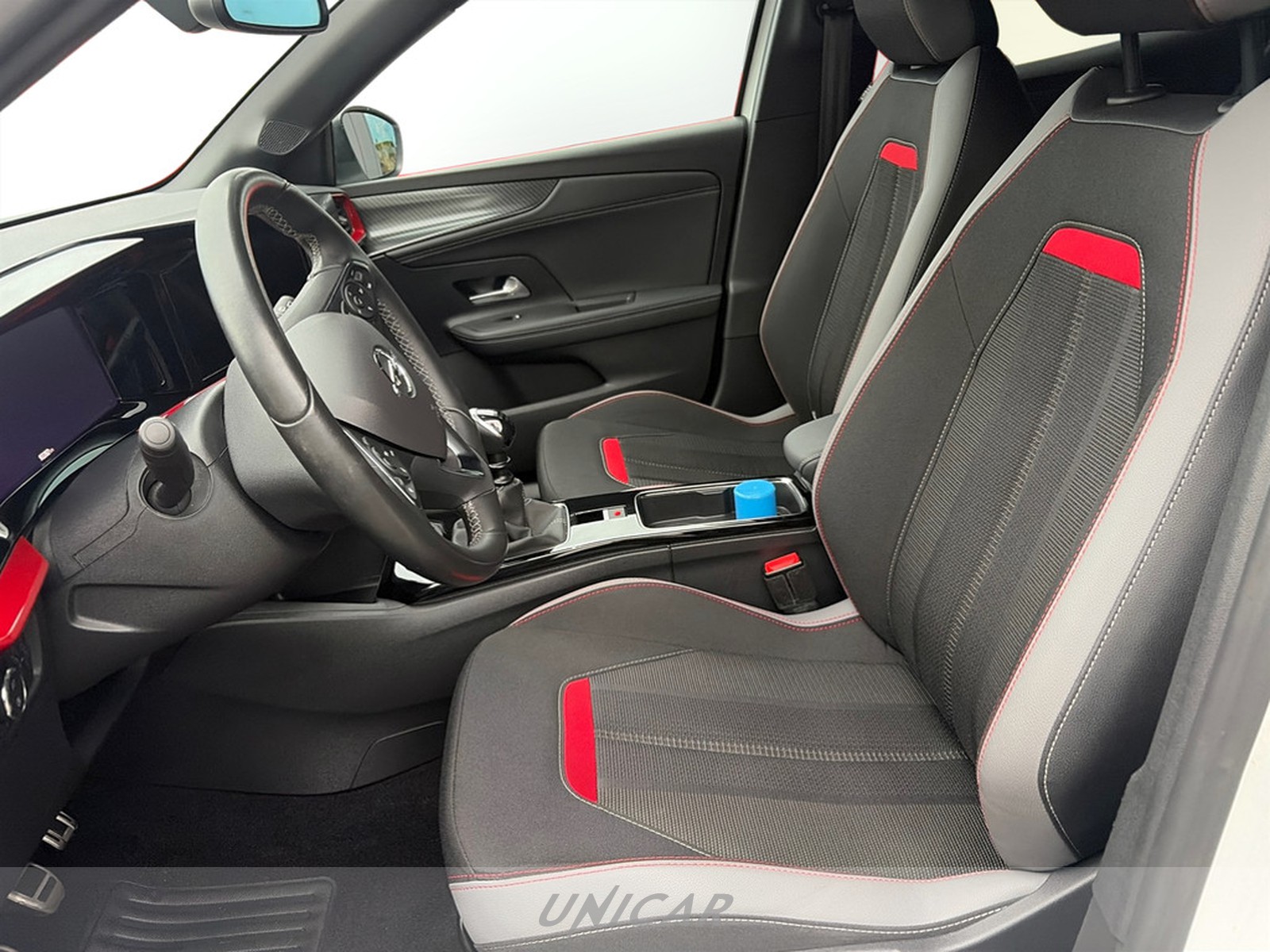 UNICAR Opel Mokka