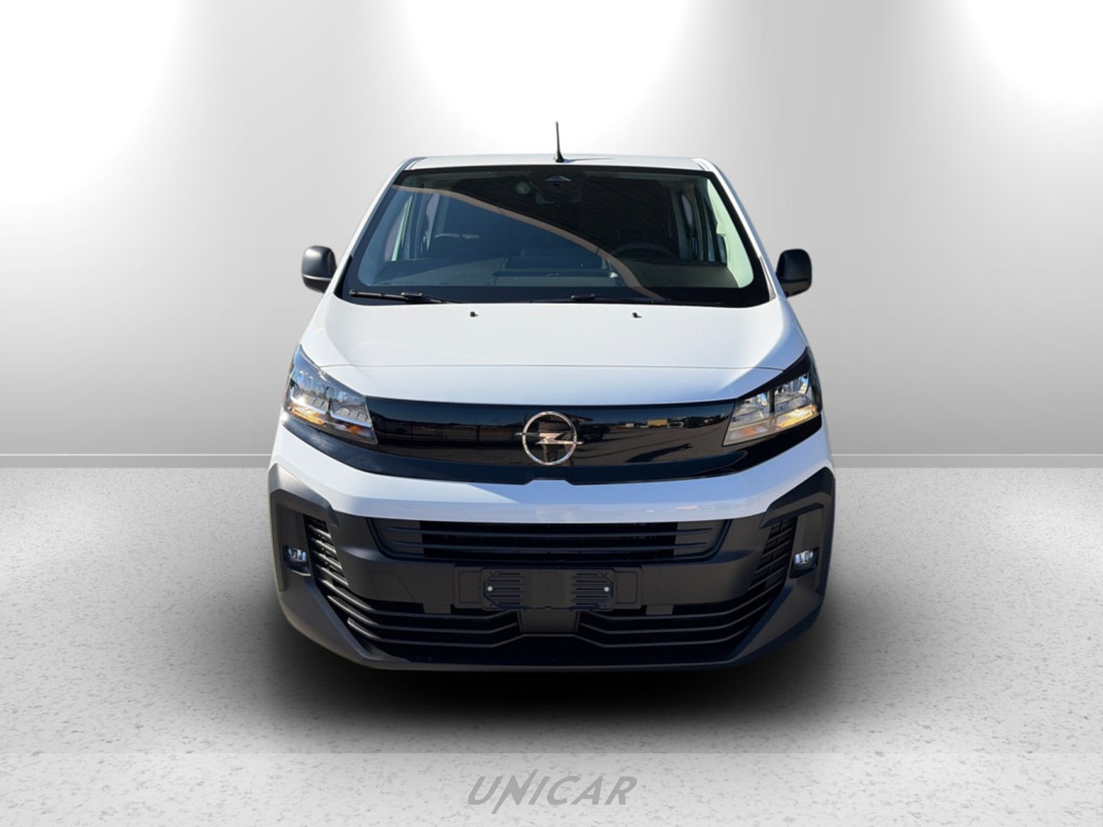 UNICAR Opel Vivaro