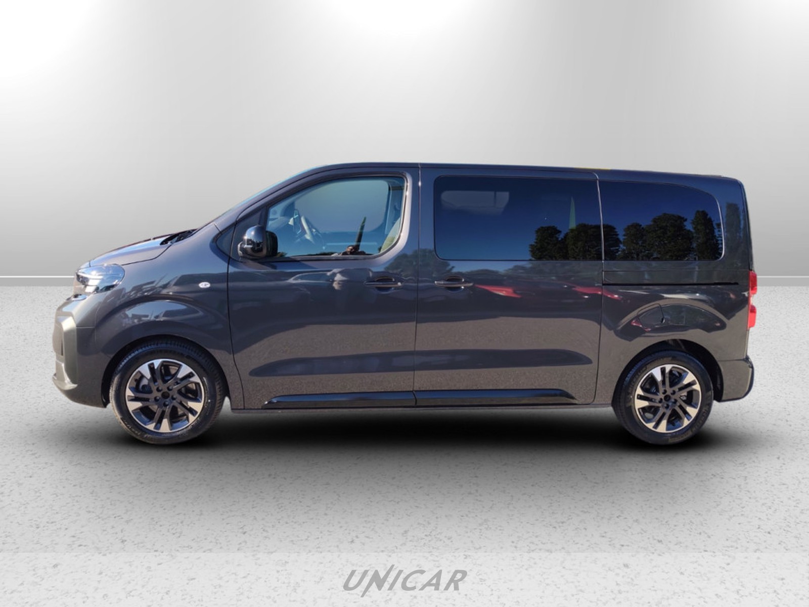 UNICAR Opel Zafira Life