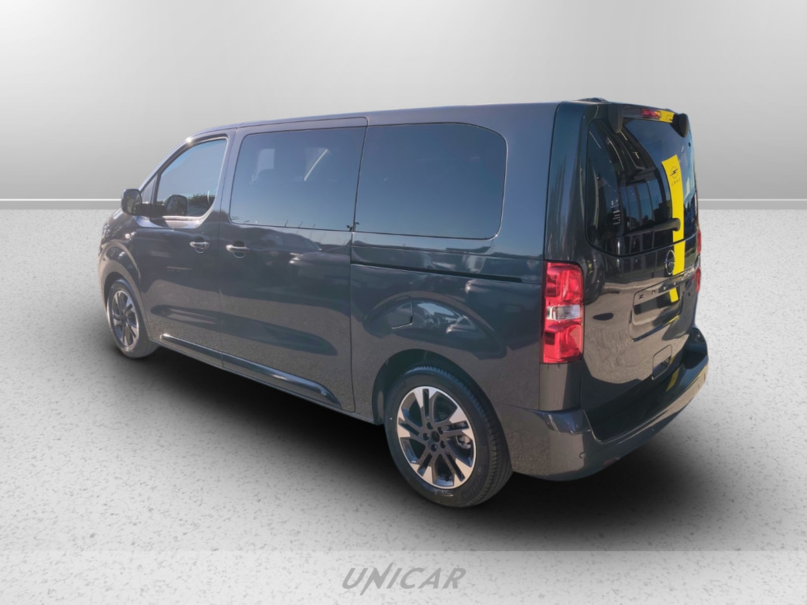 UNICAR Opel Zafira Life