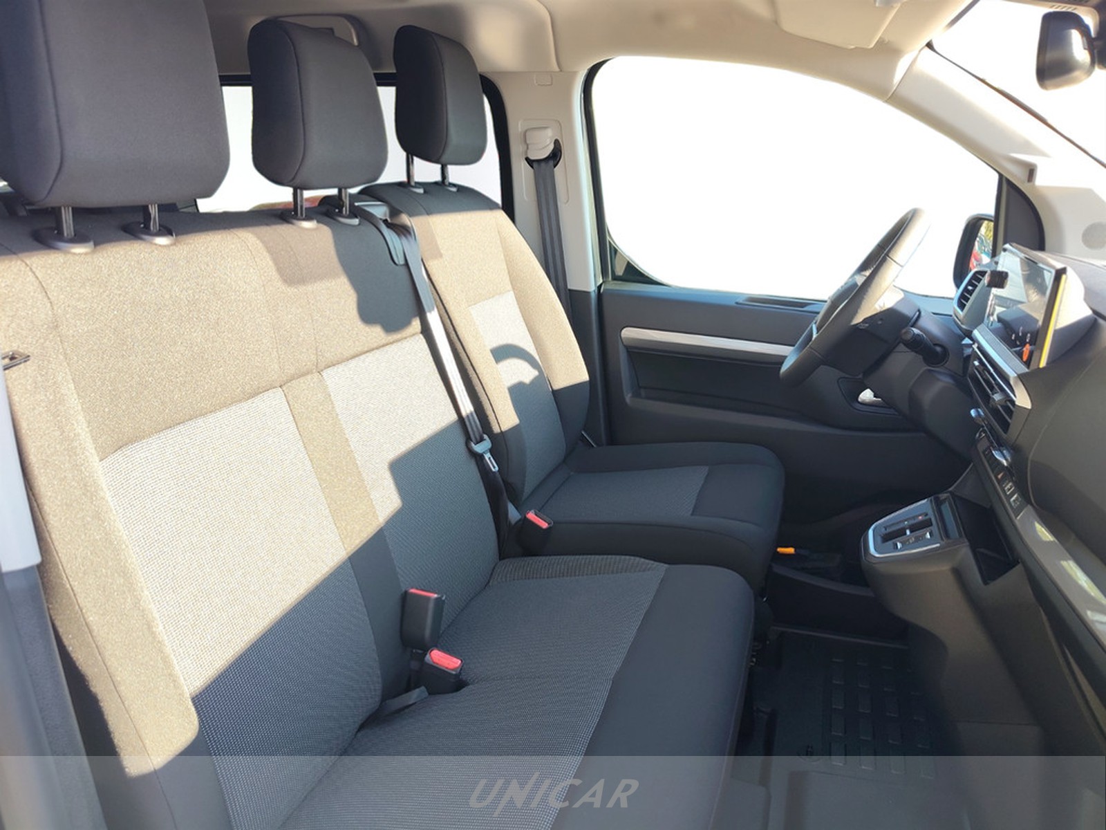 UNICAR Opel Zafira Life