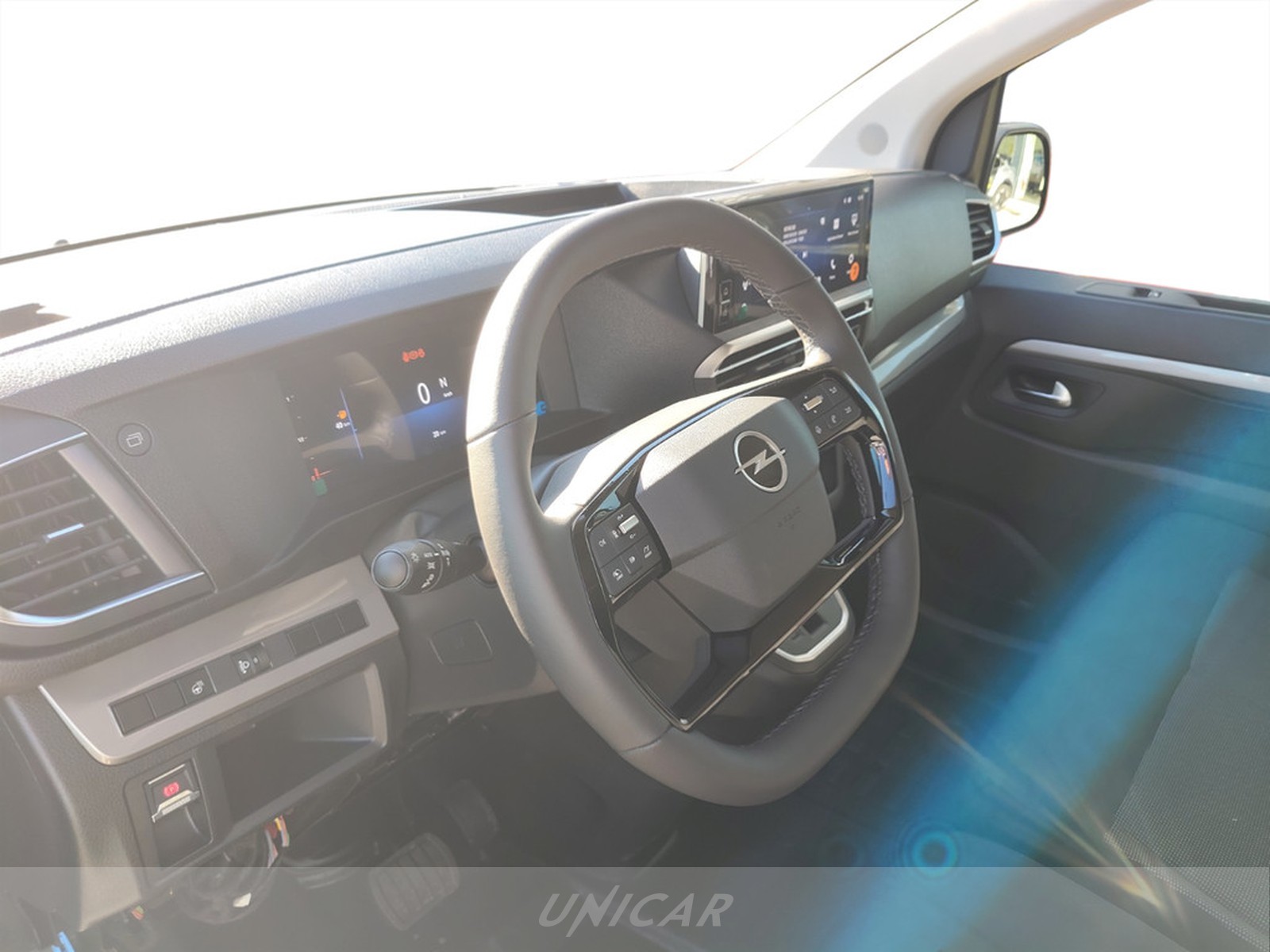 UNICAR Opel Zafira Life