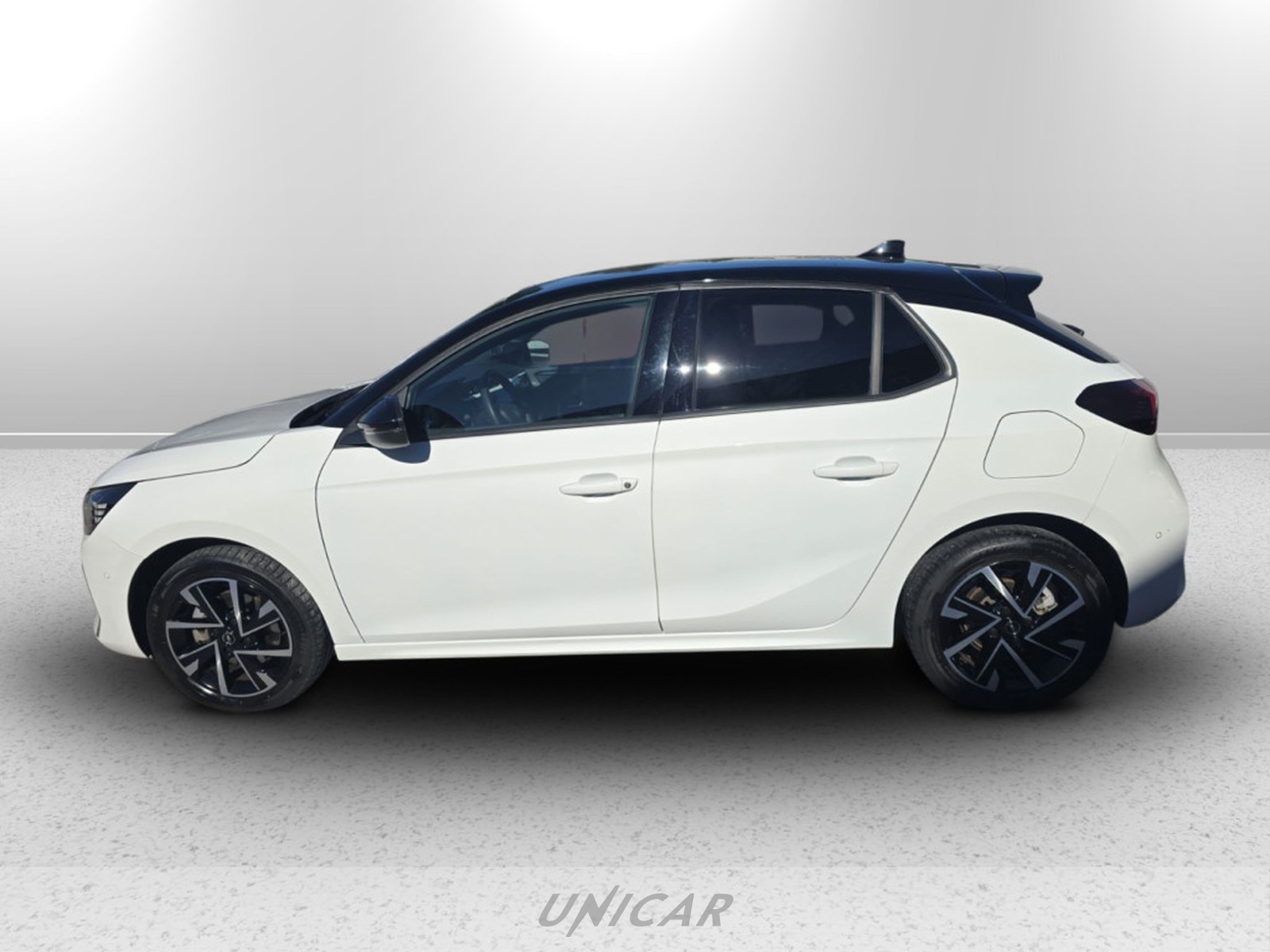 UNICAR Opel Corsa