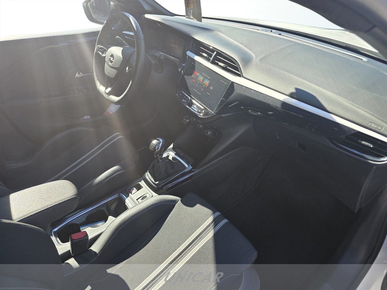 UNICAR Opel Corsa