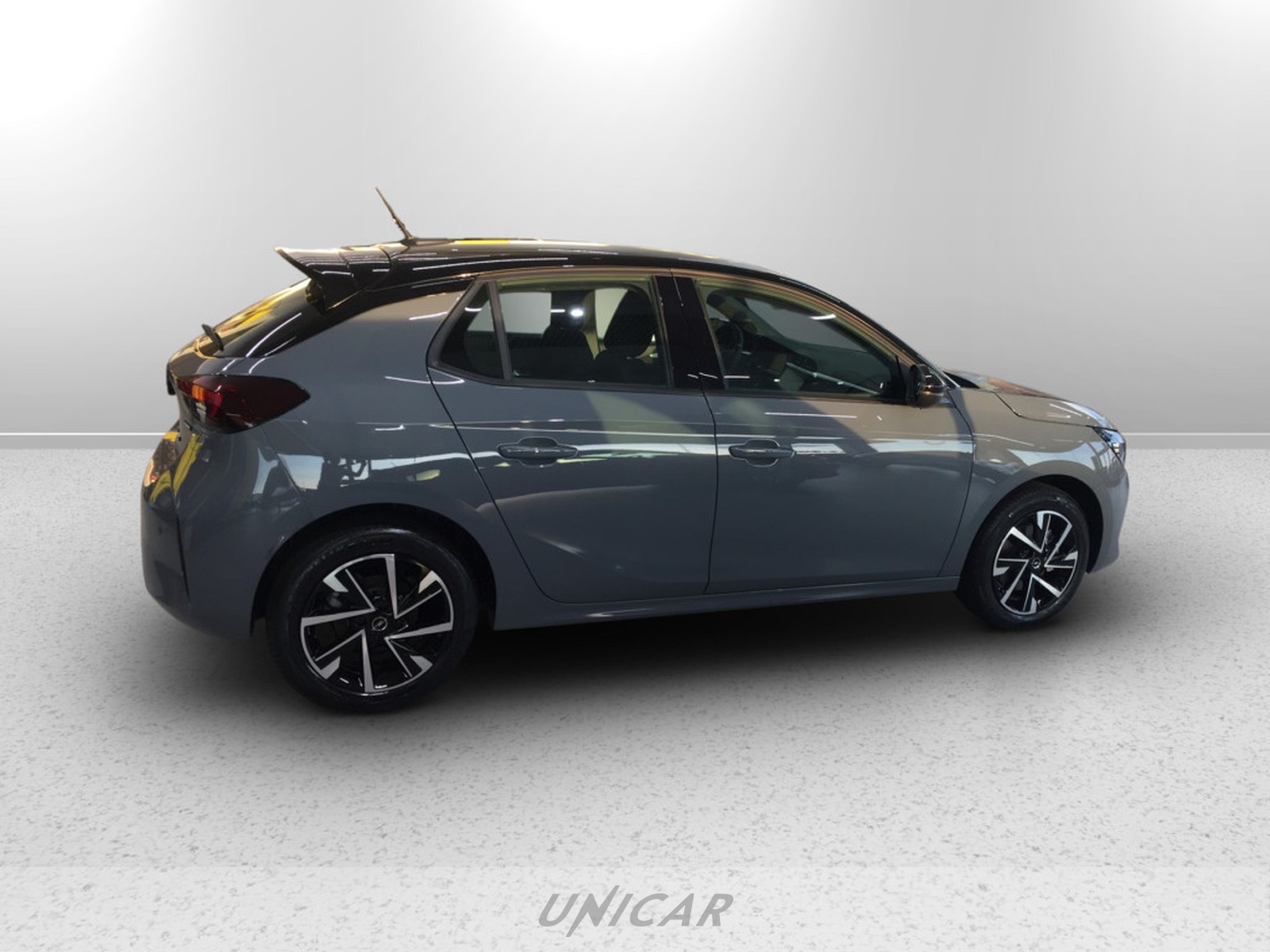 UNICAR Opel Corsa