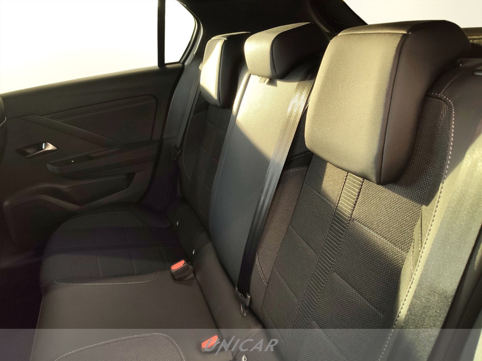 UNICAR Opel Astra