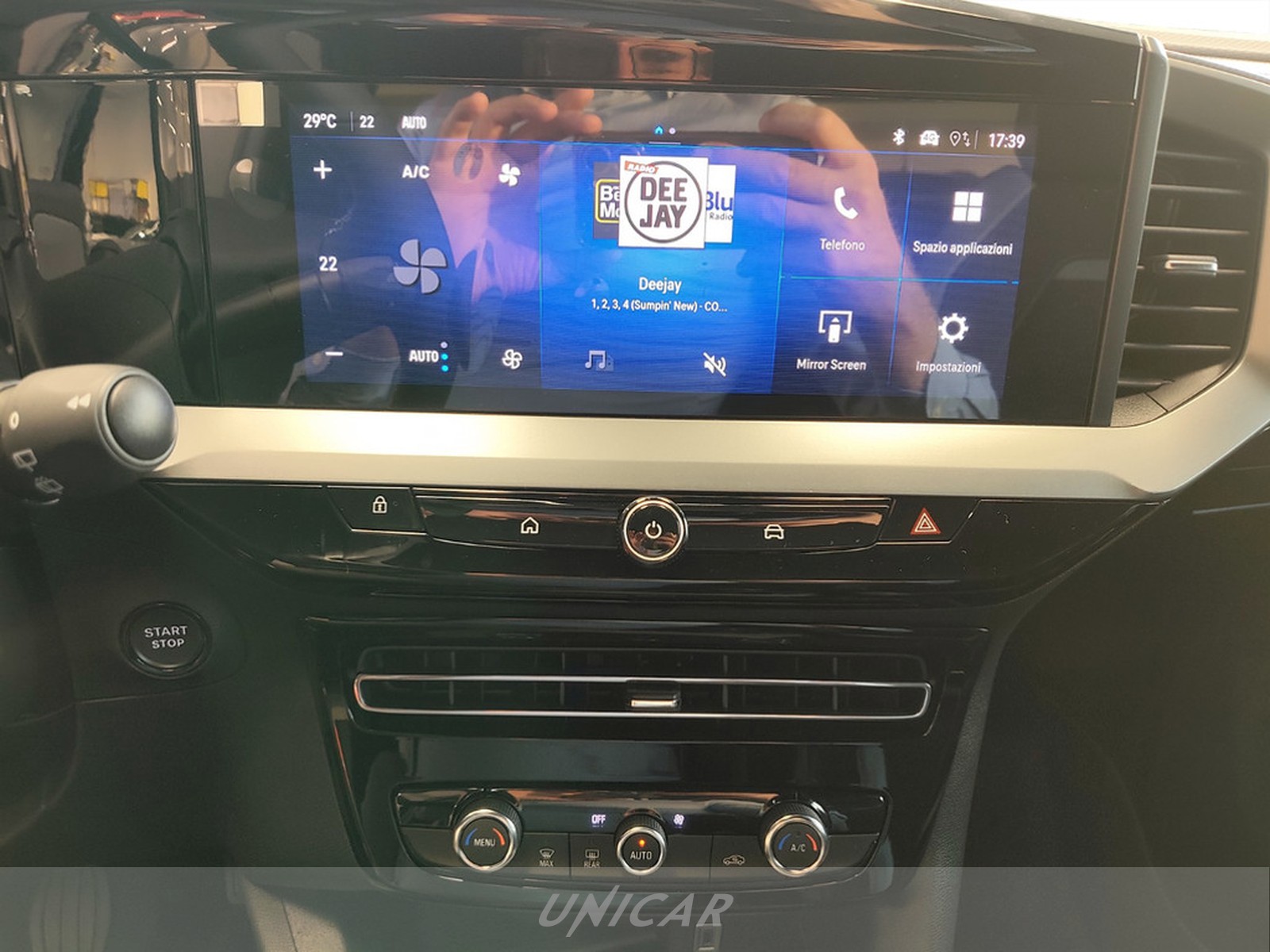 UNICAR Opel Mokka