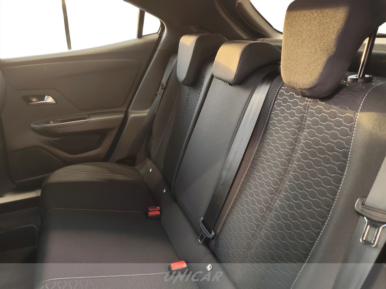 UNICAR Opel Mokka