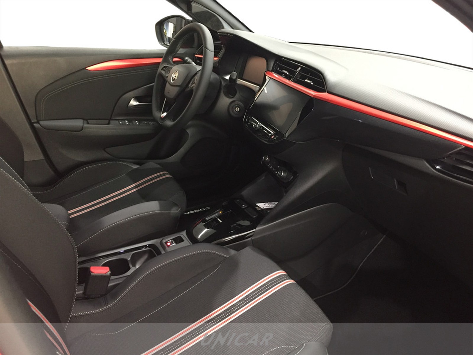 UNICAR Opel Corsa