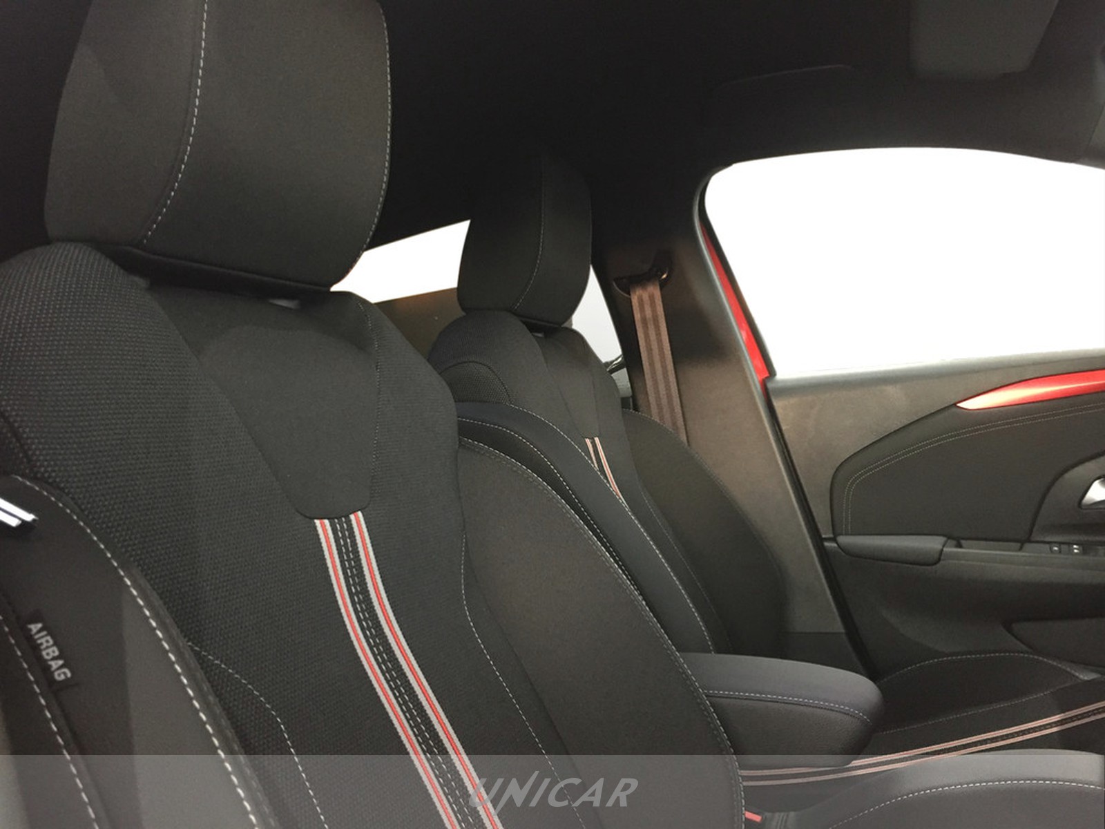 UNICAR Opel Corsa