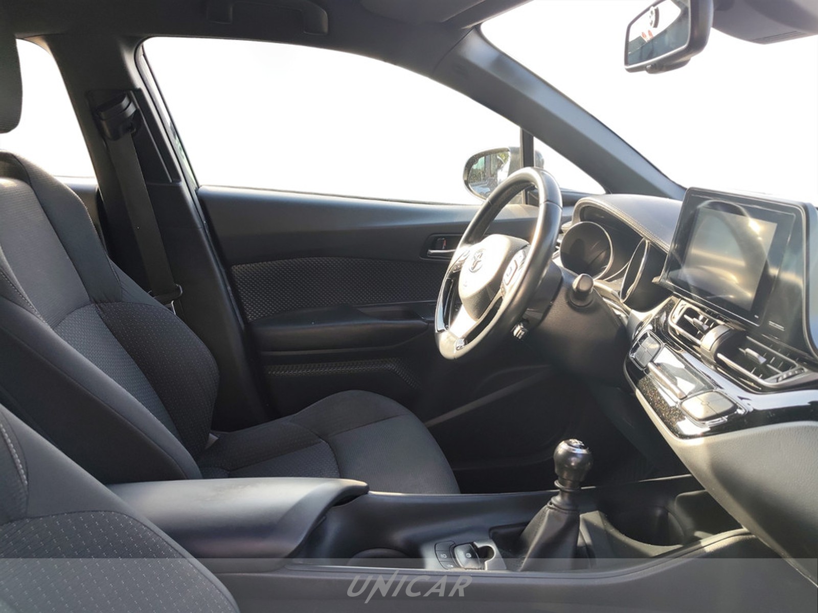 UNICAR Toyota C-HR