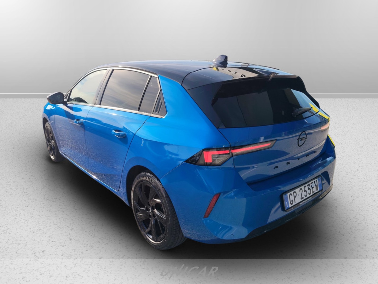 UNICAR Opel Astra