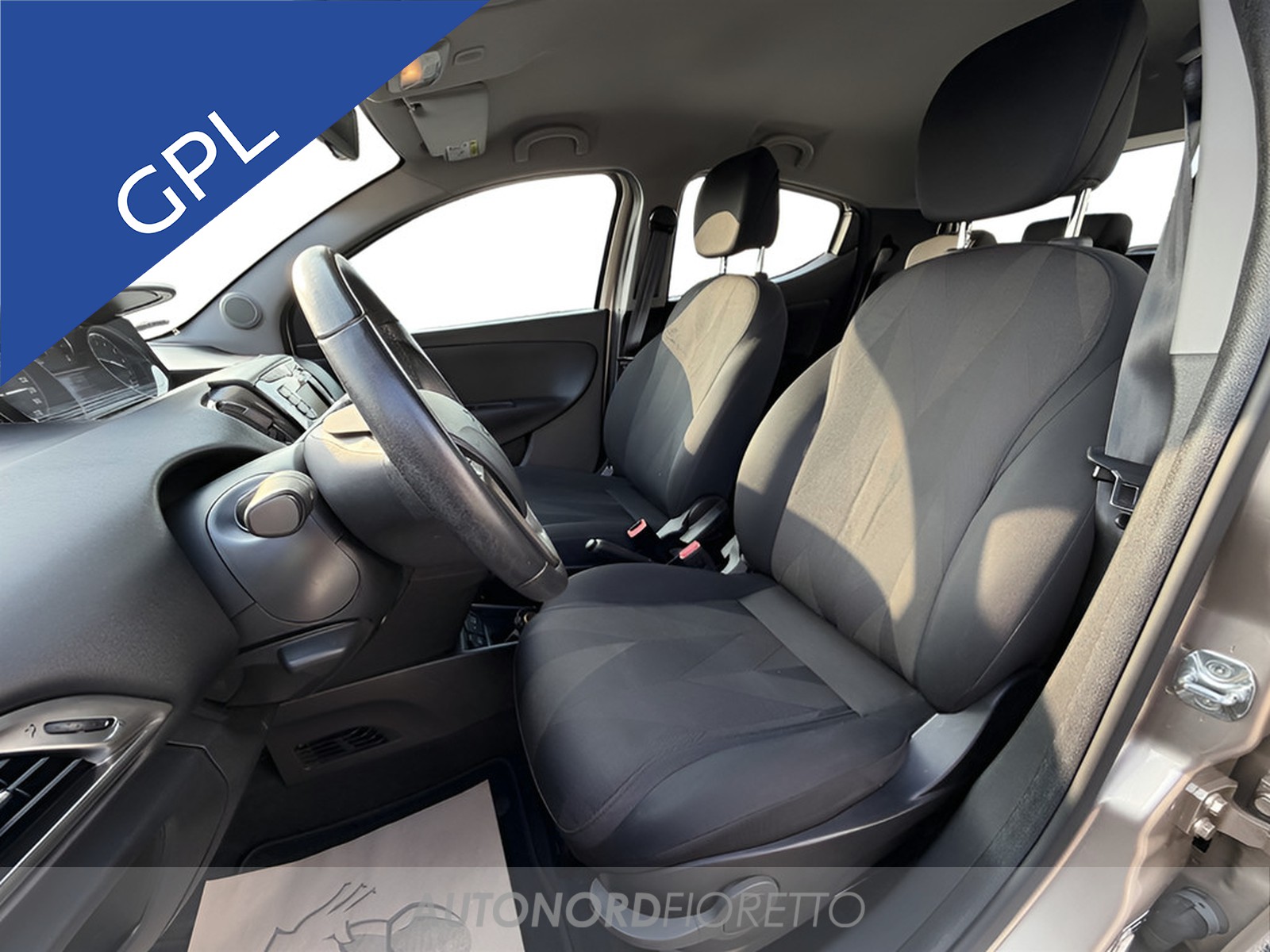 AUTONORD Lancia Ypsilon