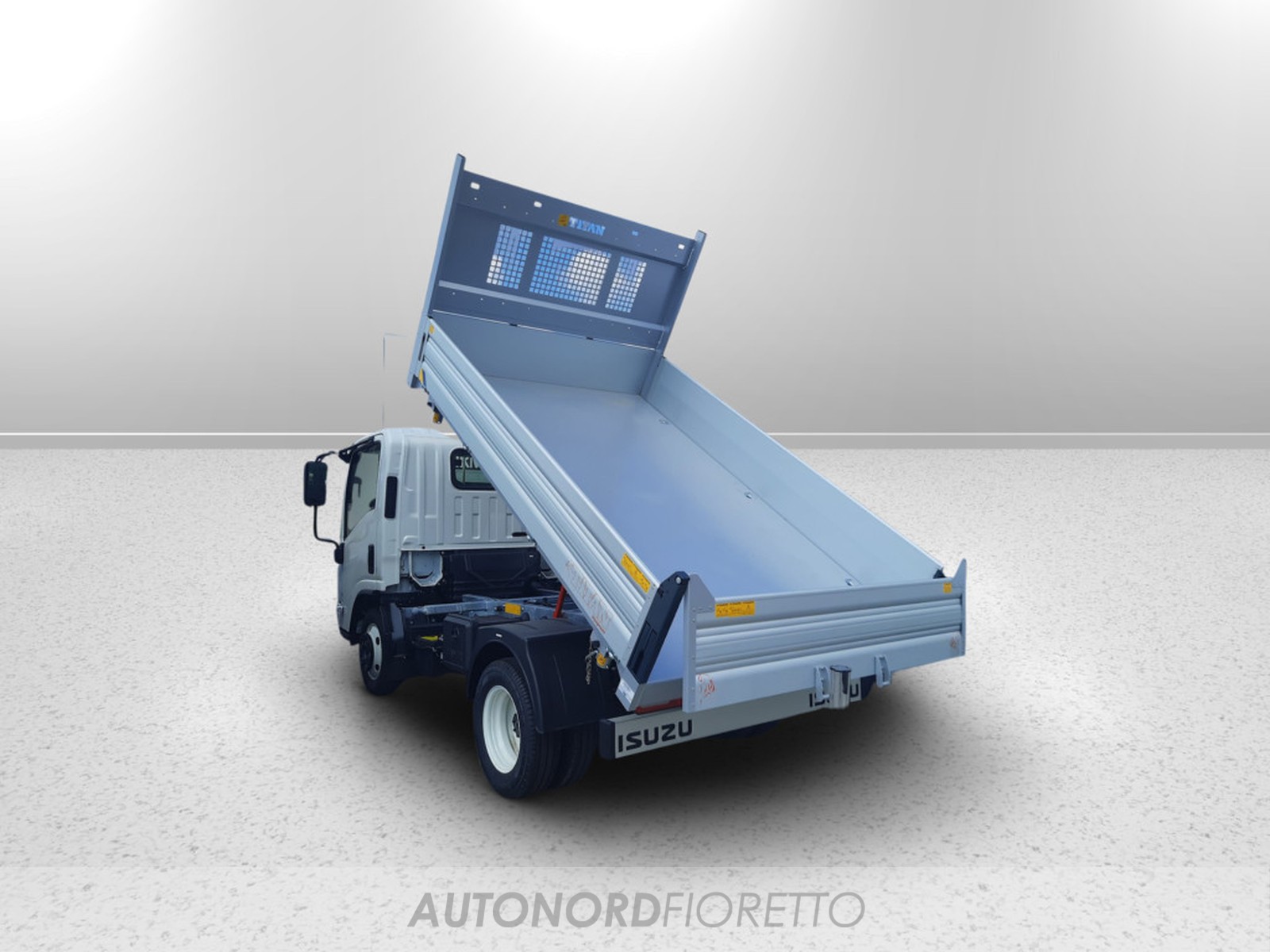 AUTONORD Isuzu M27