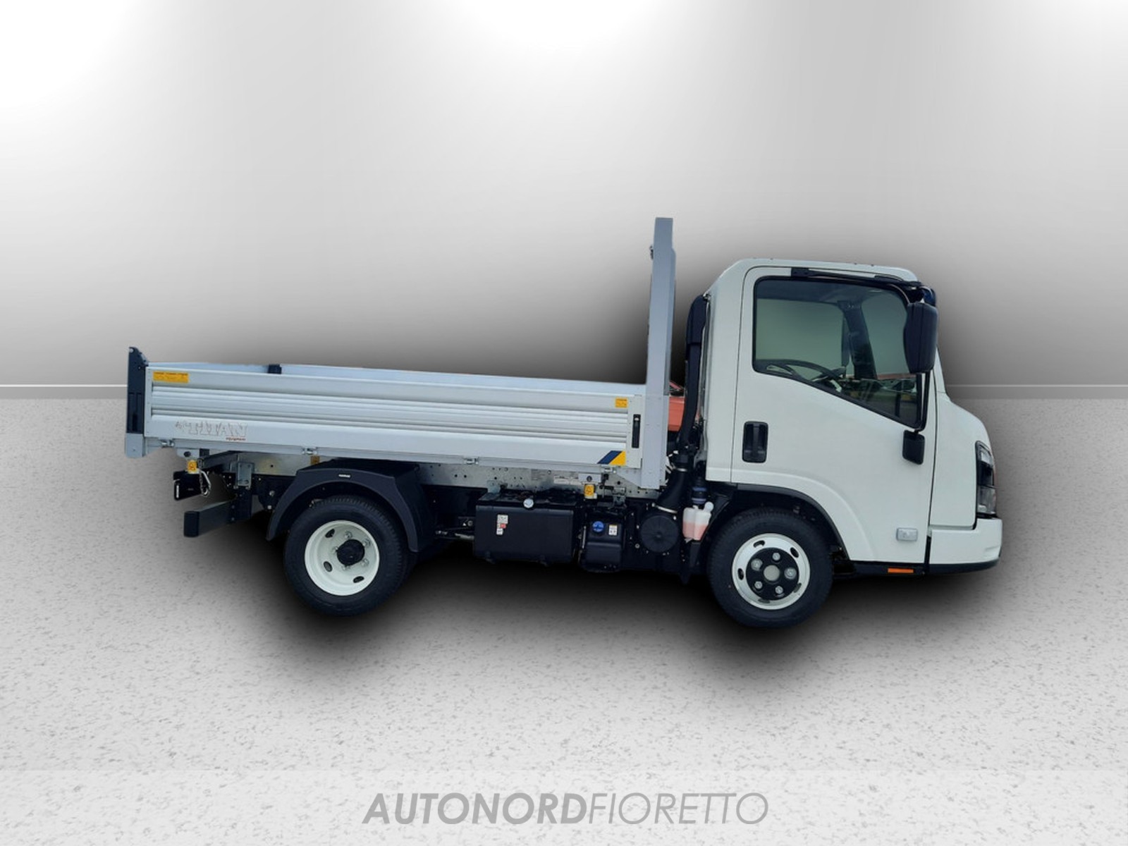 AUTONORD Isuzu M27