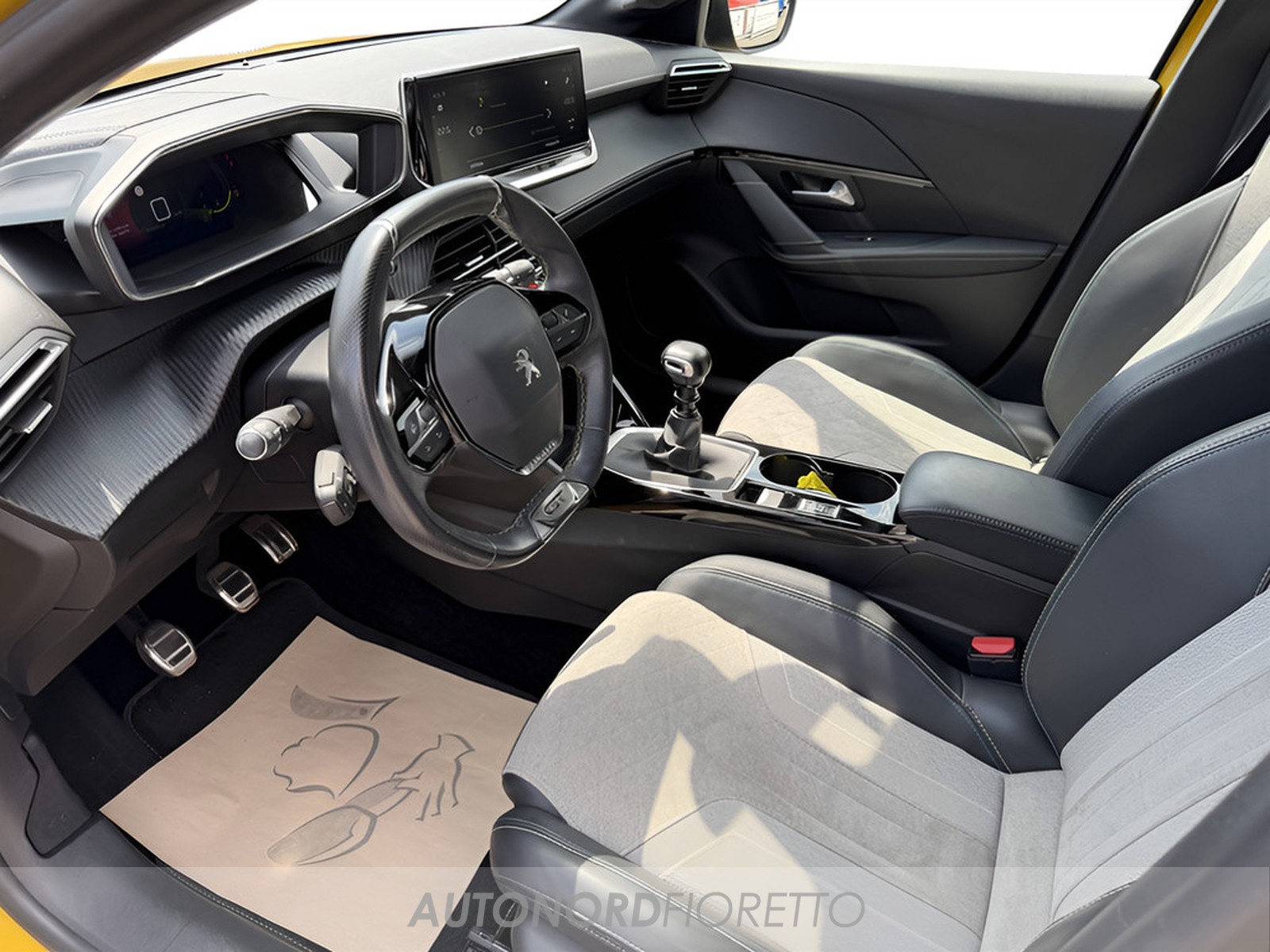 AUTONORD Peugeot 208