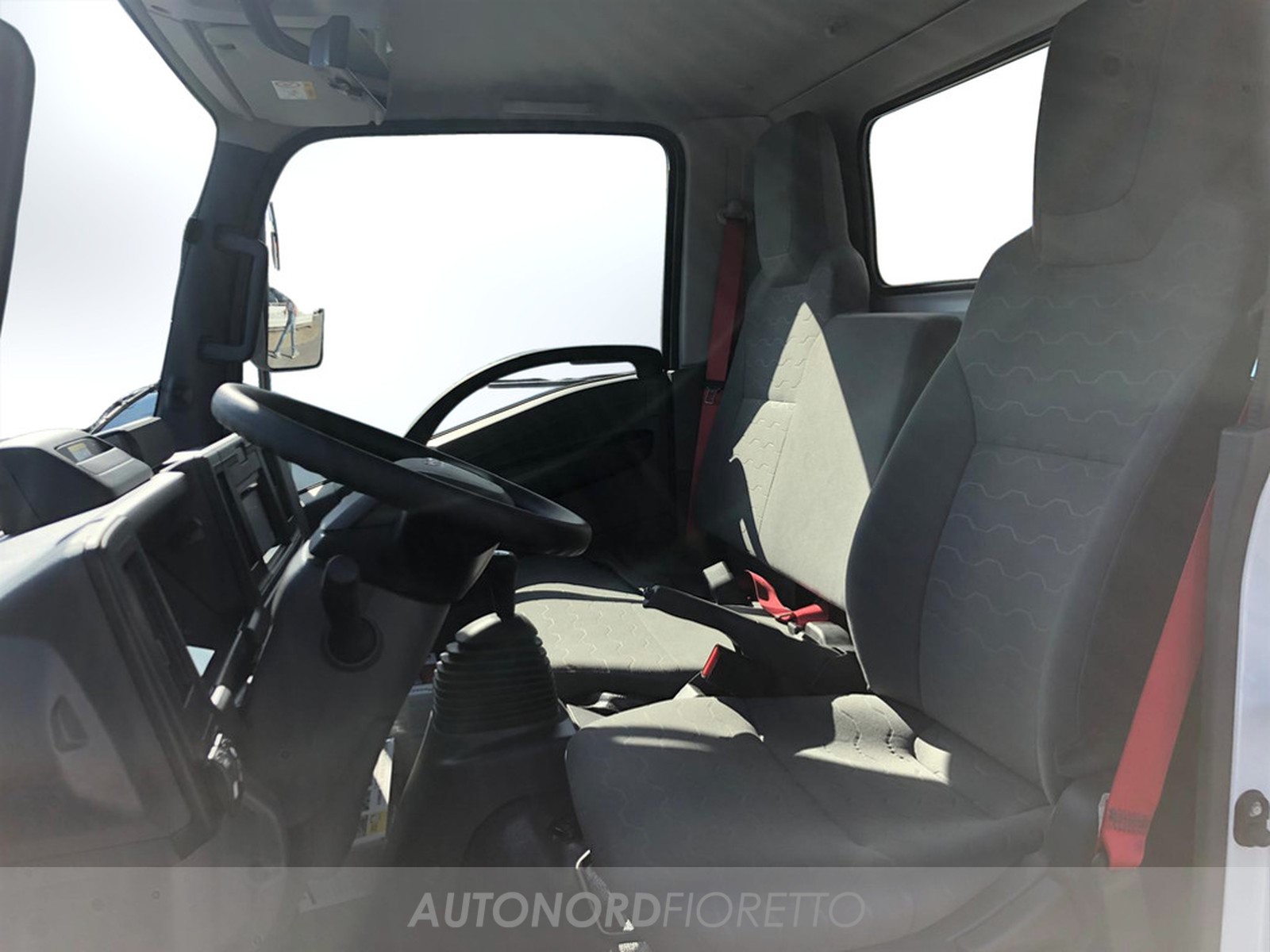 AUTONORD Isuzu M21