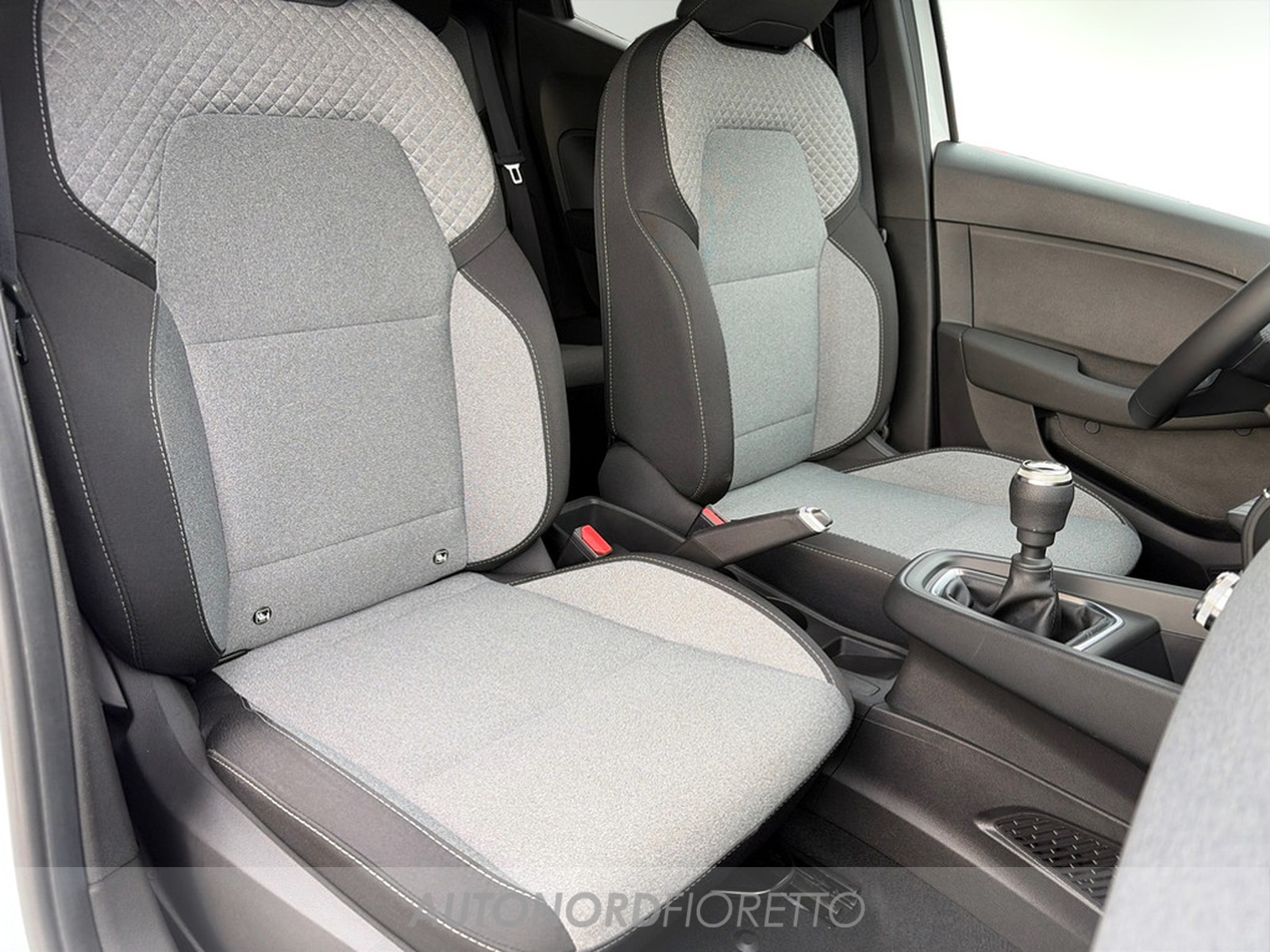 AUTONORD Mitsubishi Colt