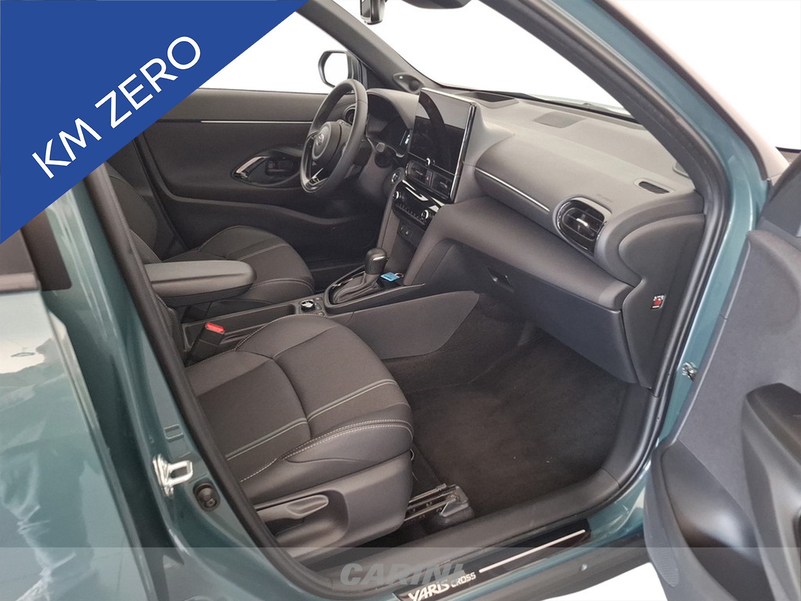 CARINI Toyota yaris cross