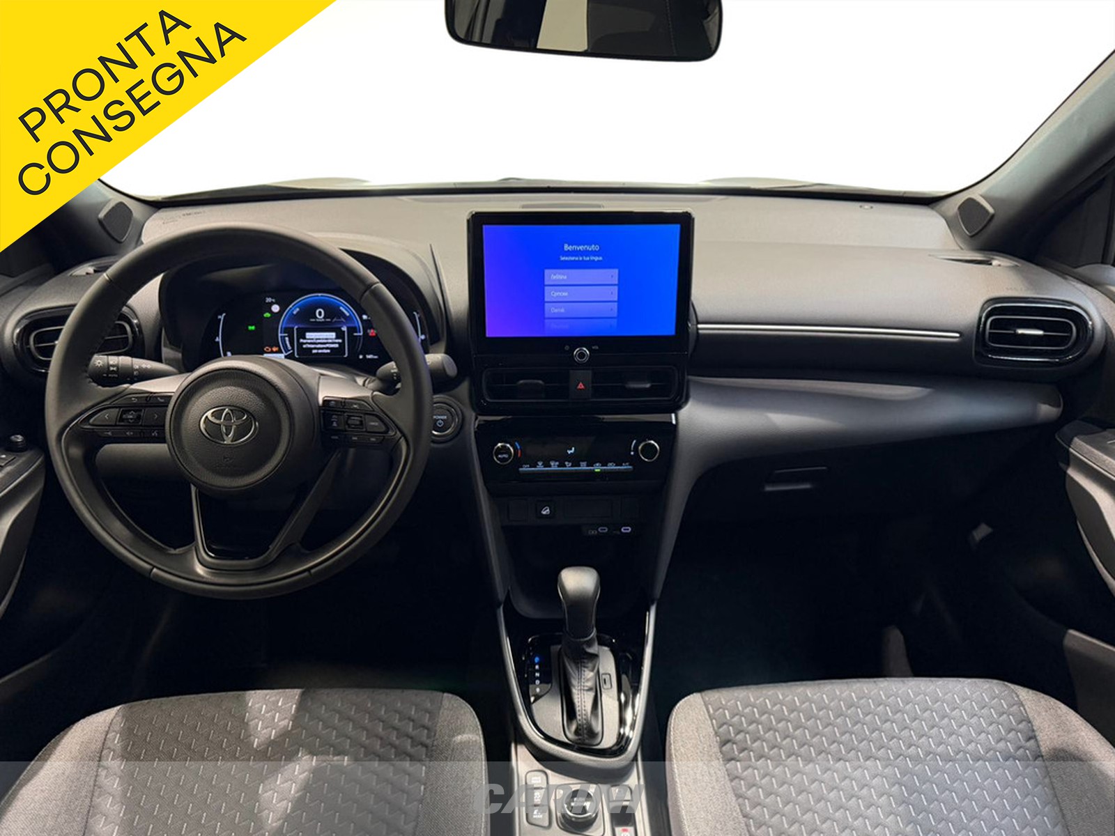 CARINI Toyota yaris cross