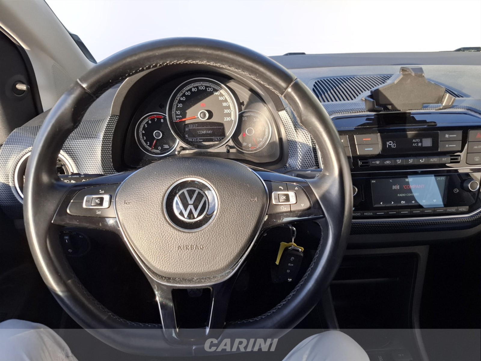 CARINI Volkswagen up!